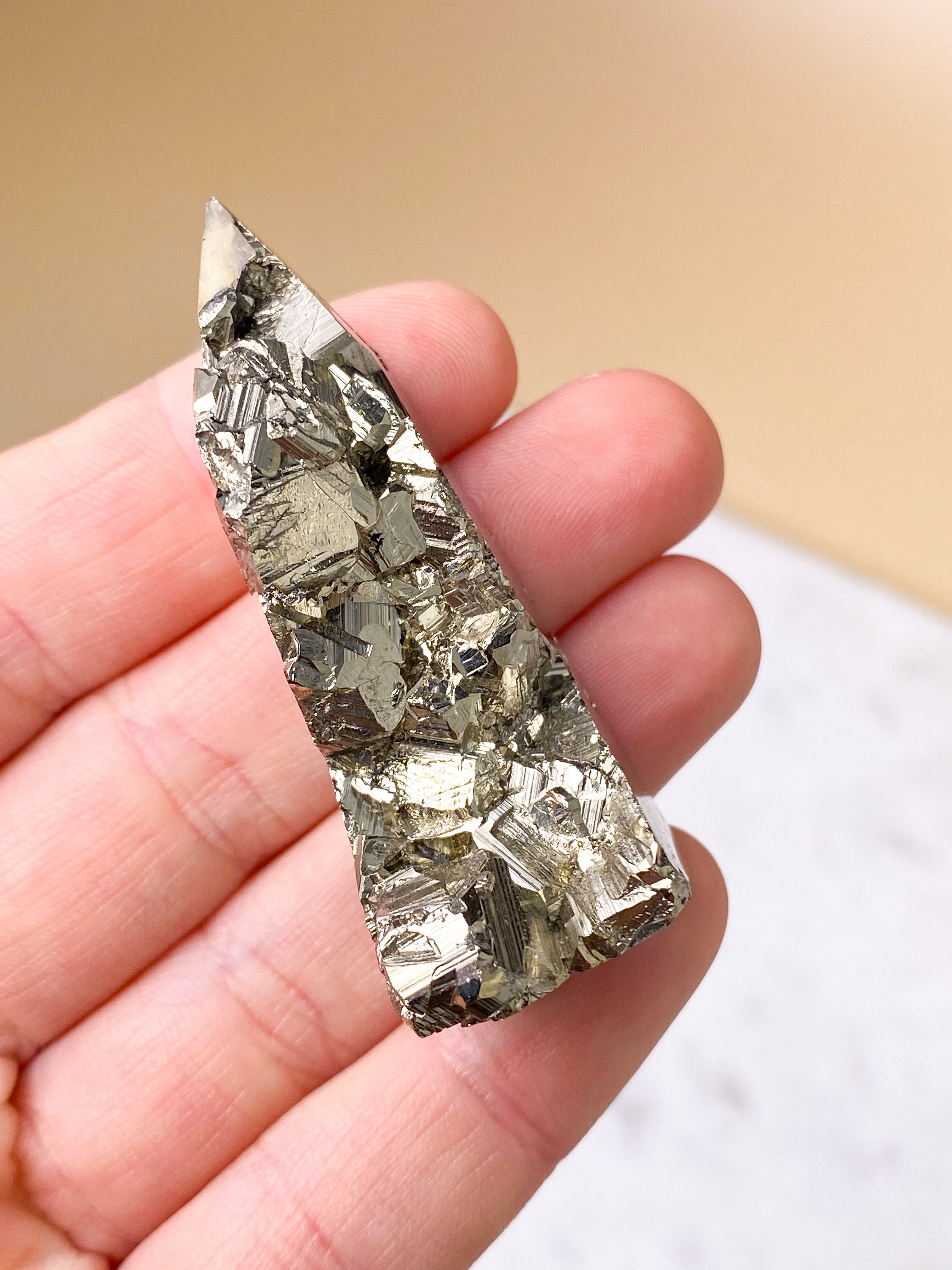 Druzy Pyrit Tårn (Nr. 15)