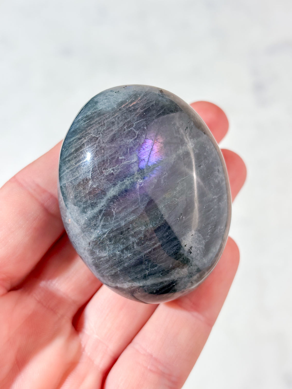 Lilla Labradorit Palmstone (Nr. 4)