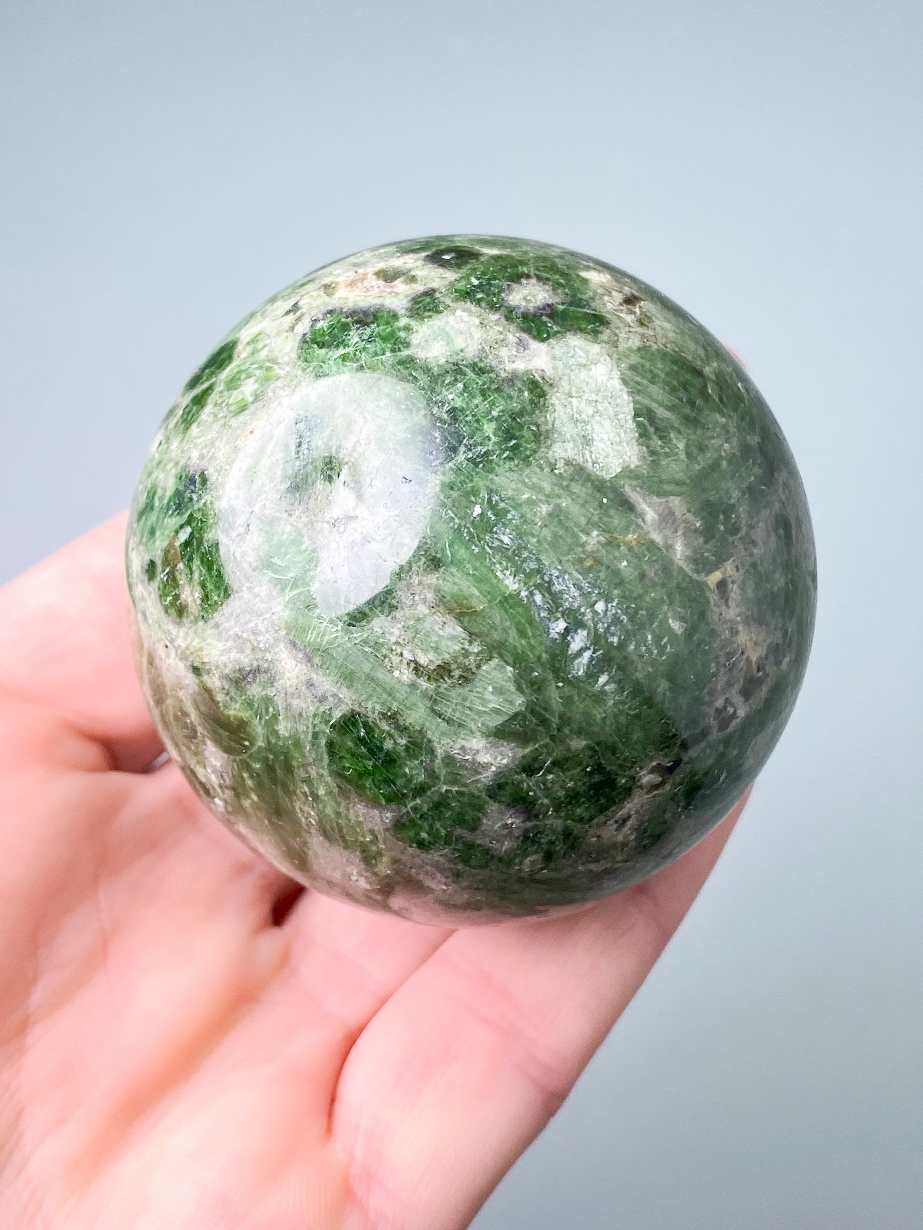 Kromdiopsidesfär (nr 1)