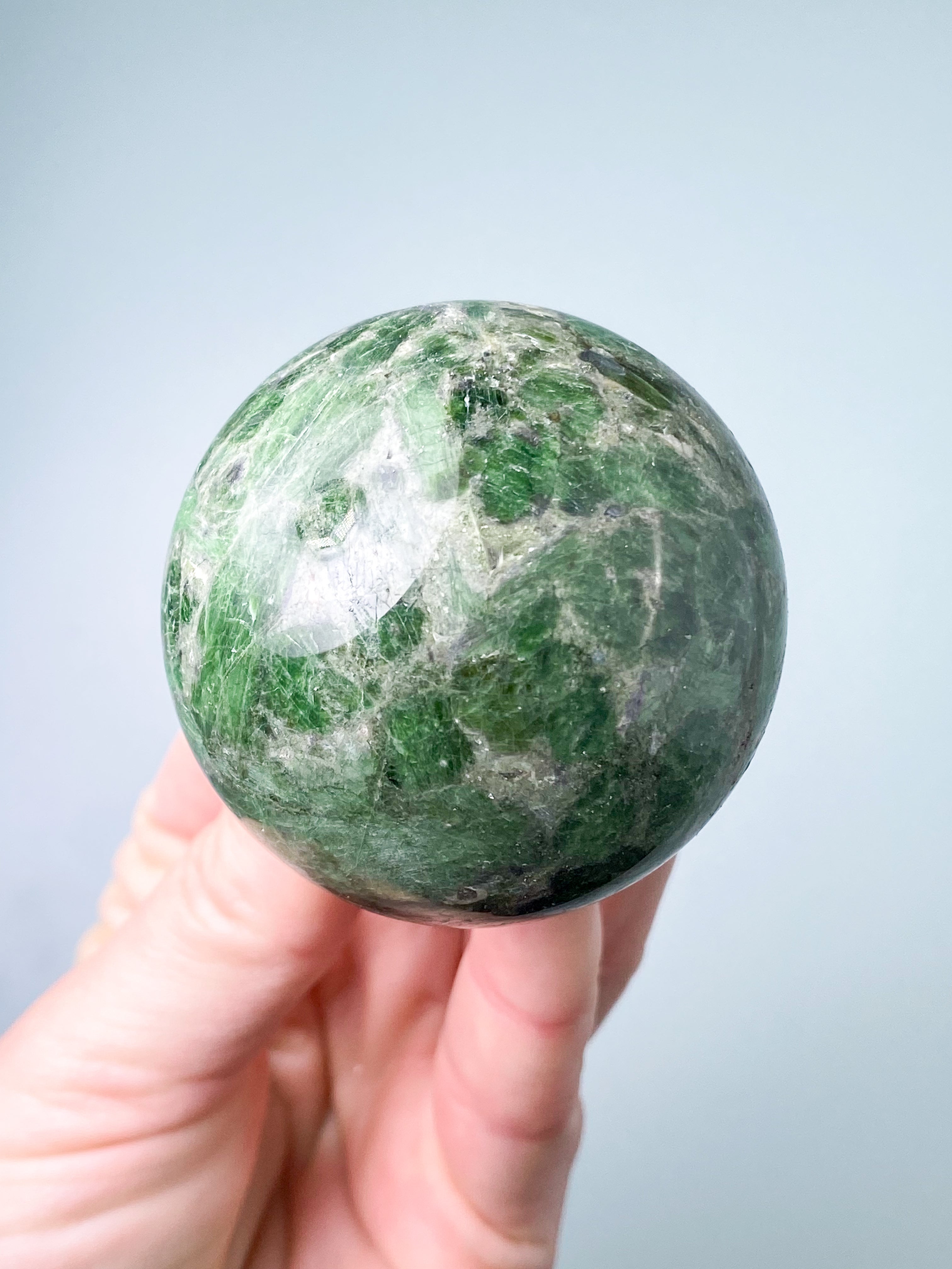 Kromdiopsidesfär (nr 1)