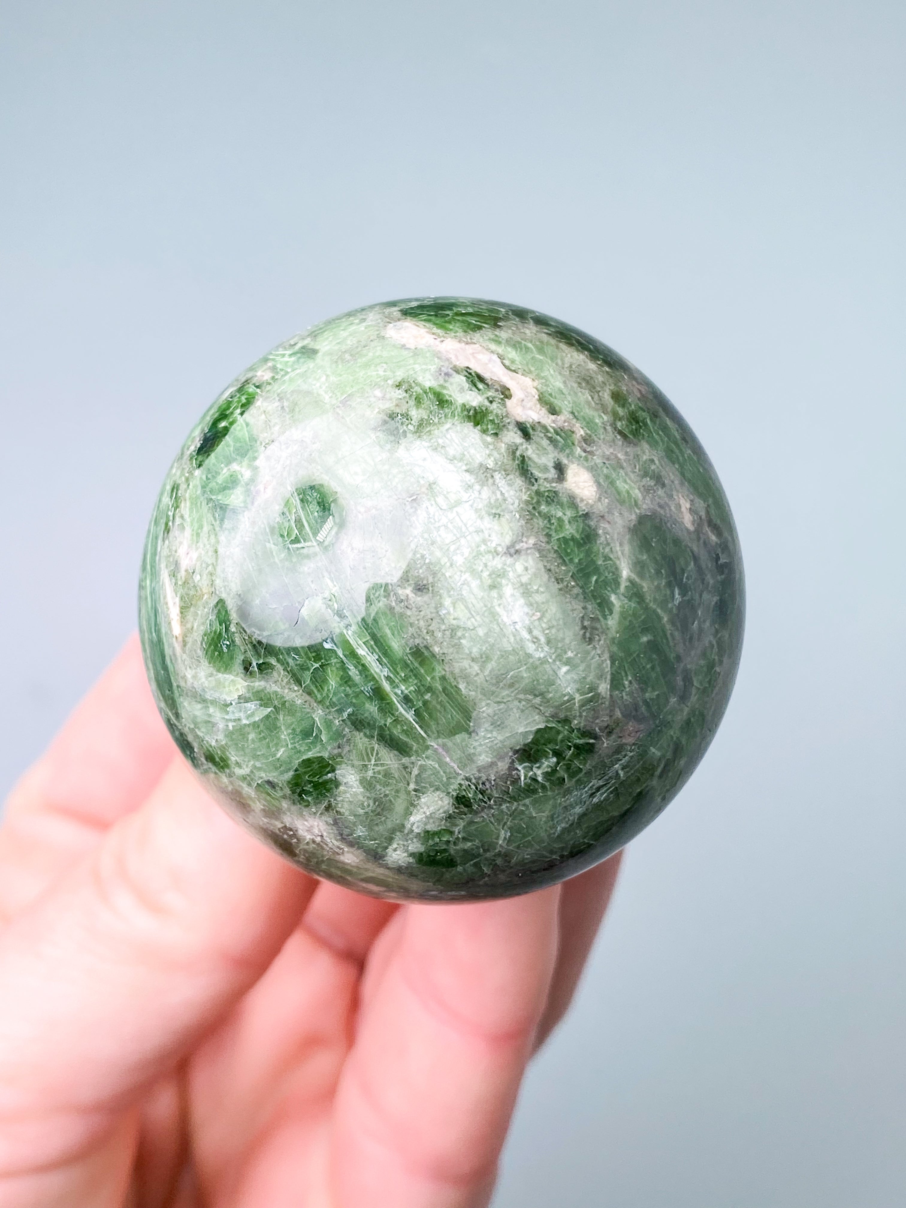 Kromdiopsidesfär (nr 1)