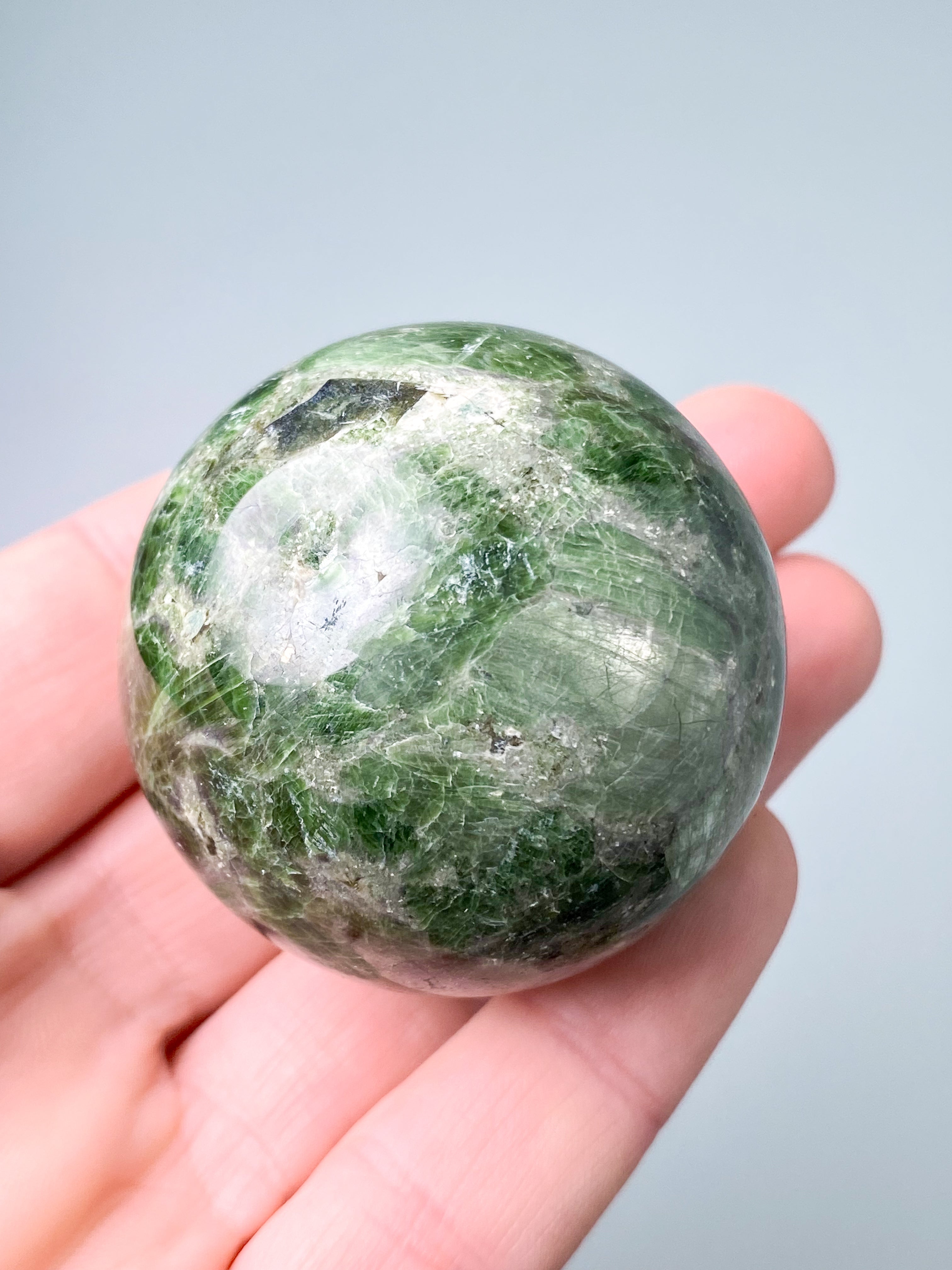 Kromdiopsidesfär (nr 1)