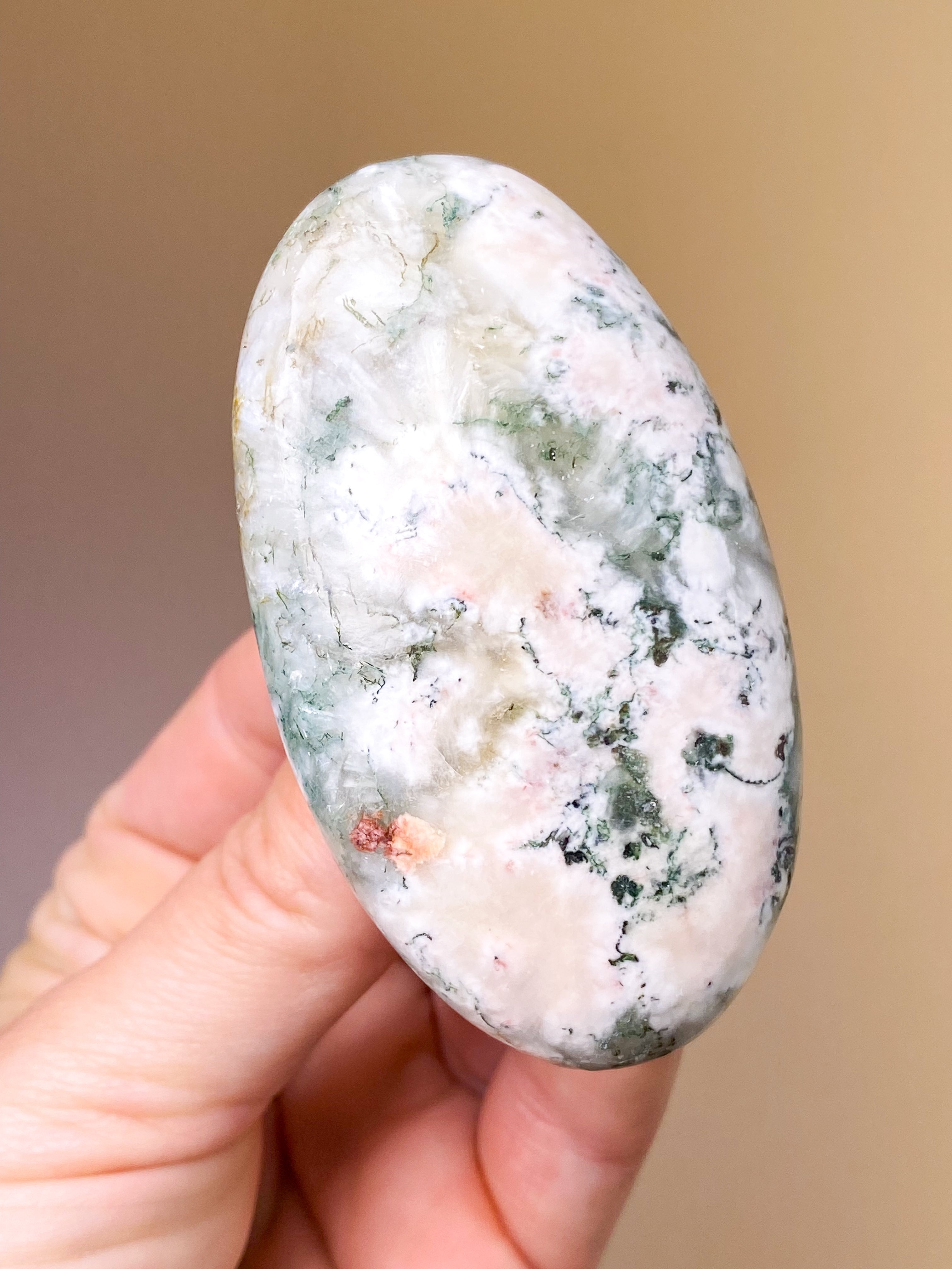 Grøn Heulandit Palmstone (Nr. 6)