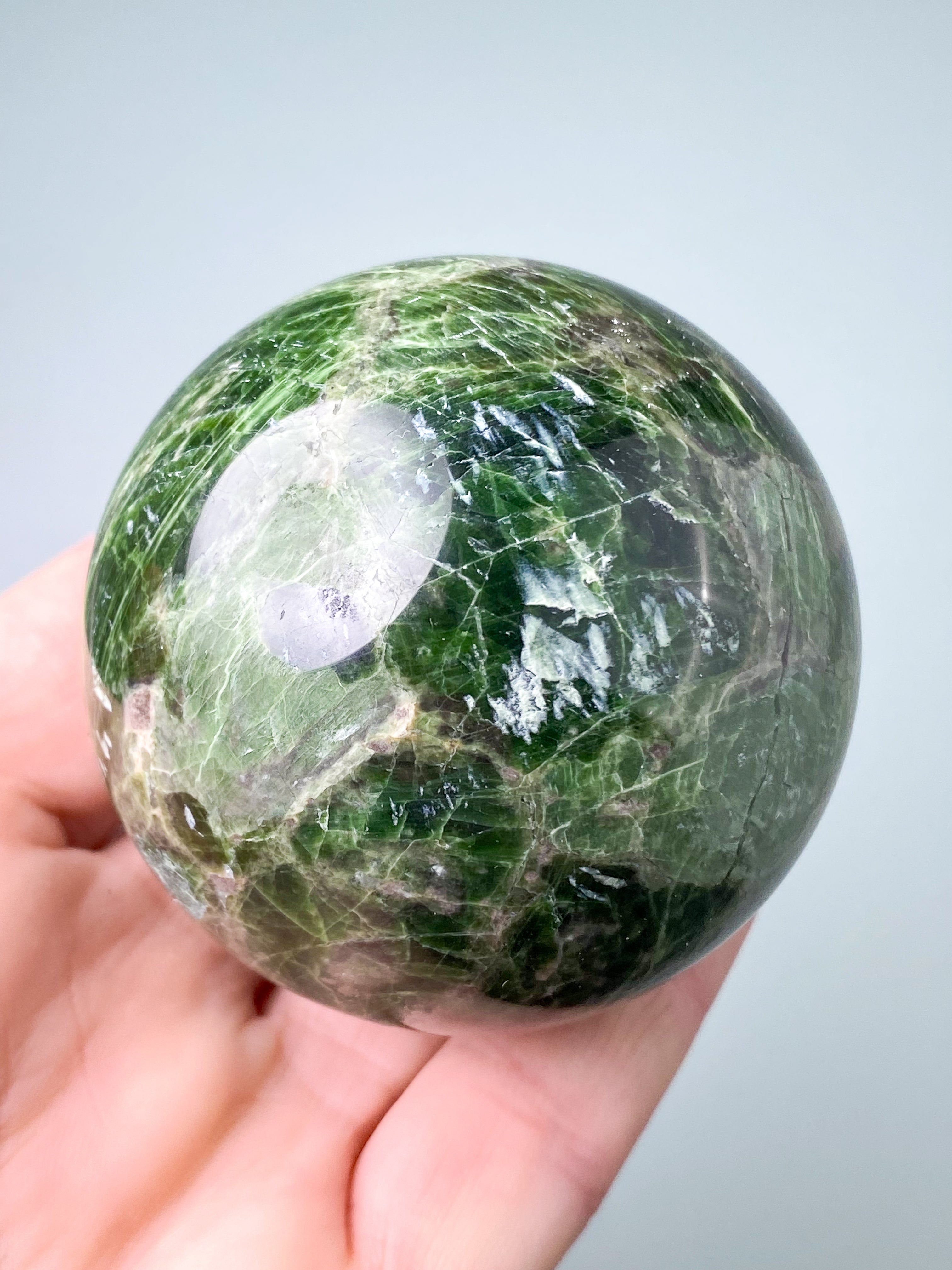 Chrom Diopsid Kugle (Nr. 7)