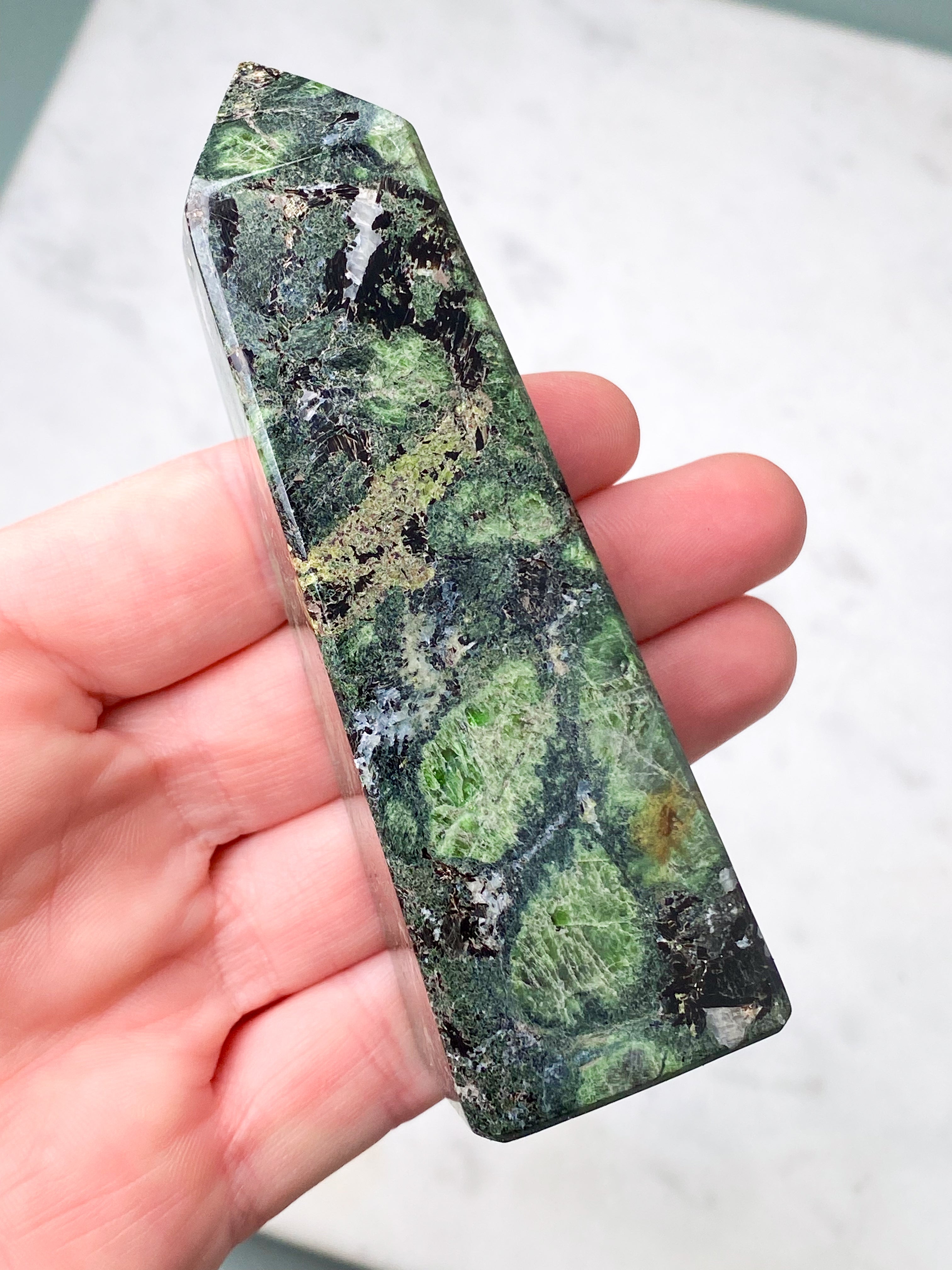 Chrom Diopsid Tårn (Nr. 6)