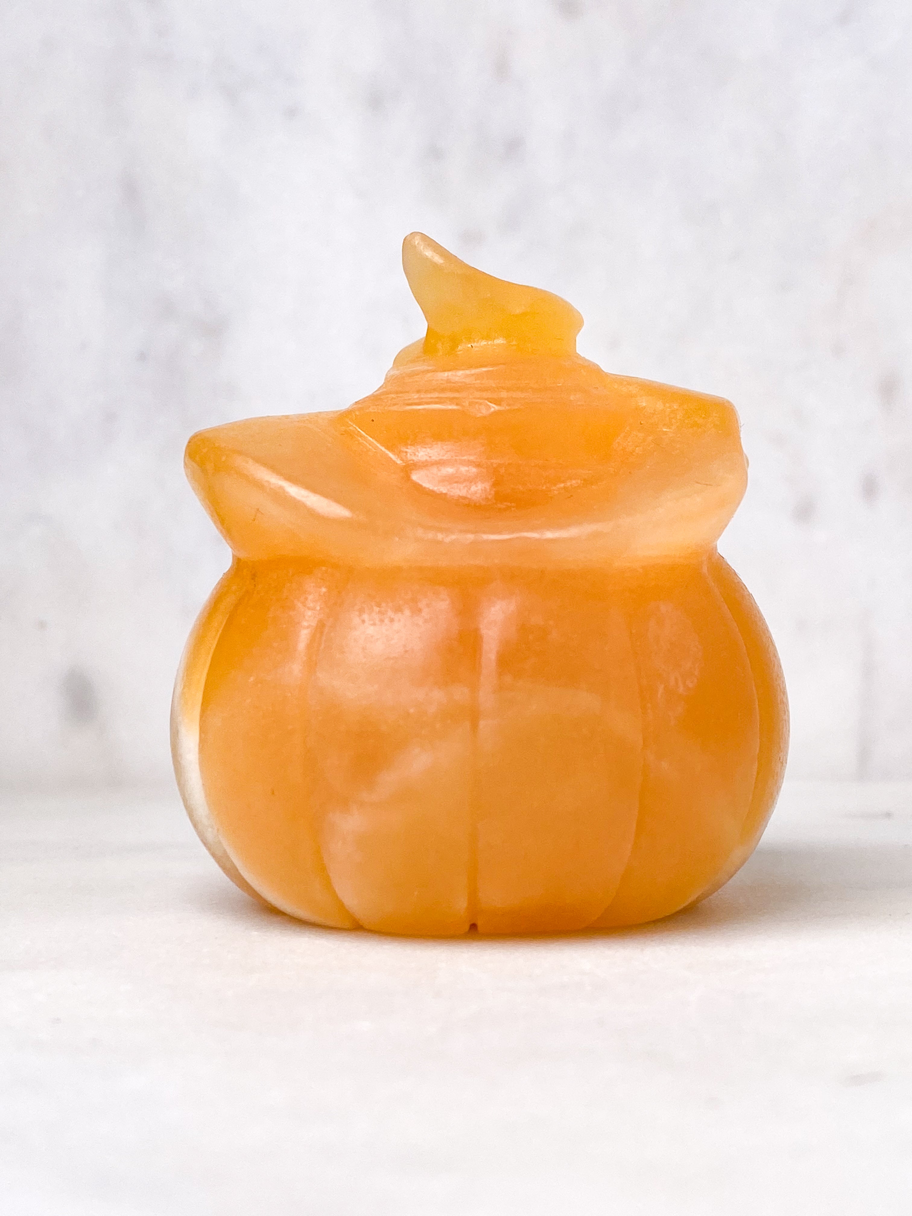 Orange Calcit Græskar m. Hat