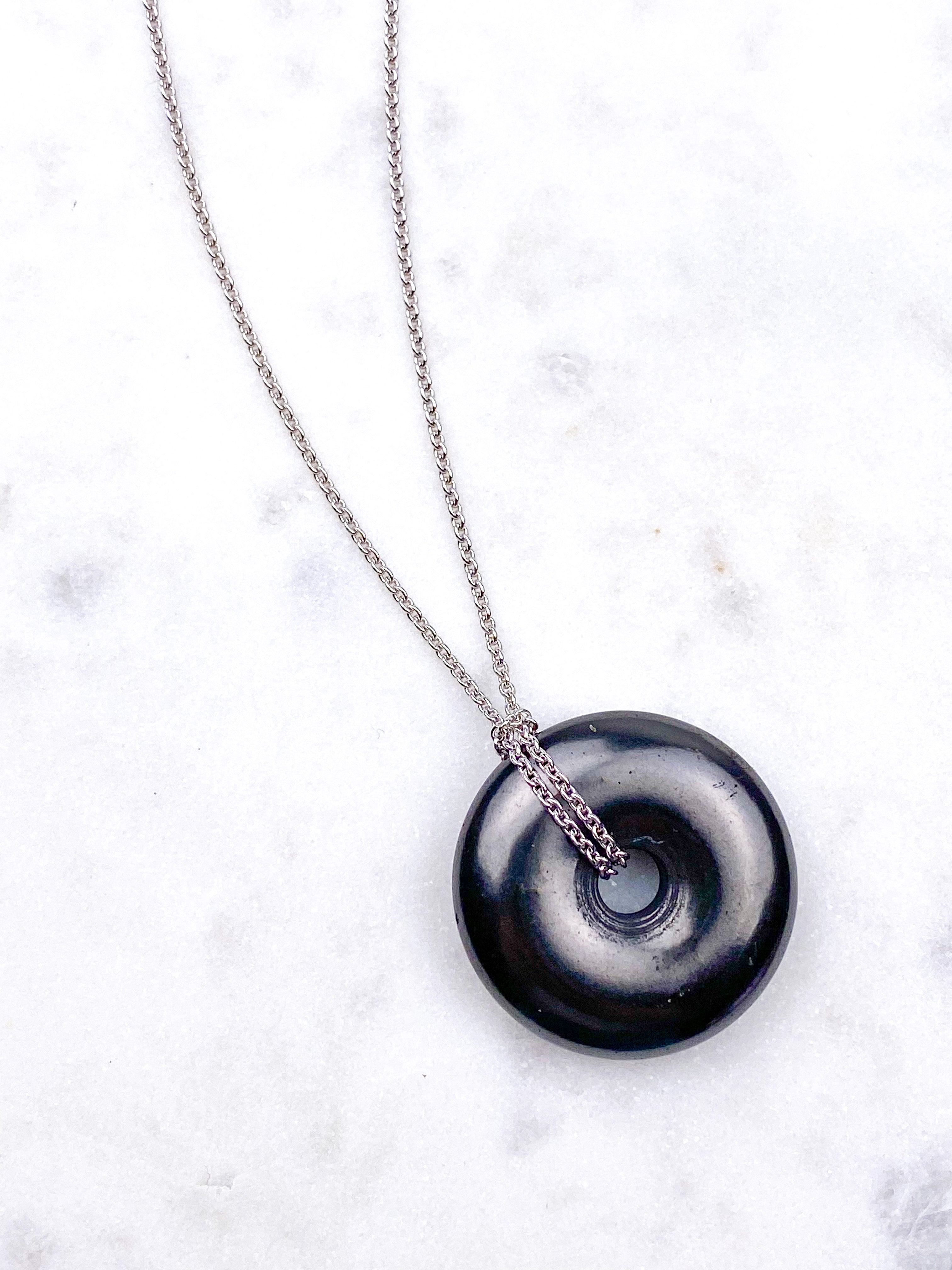 Shungite halsband