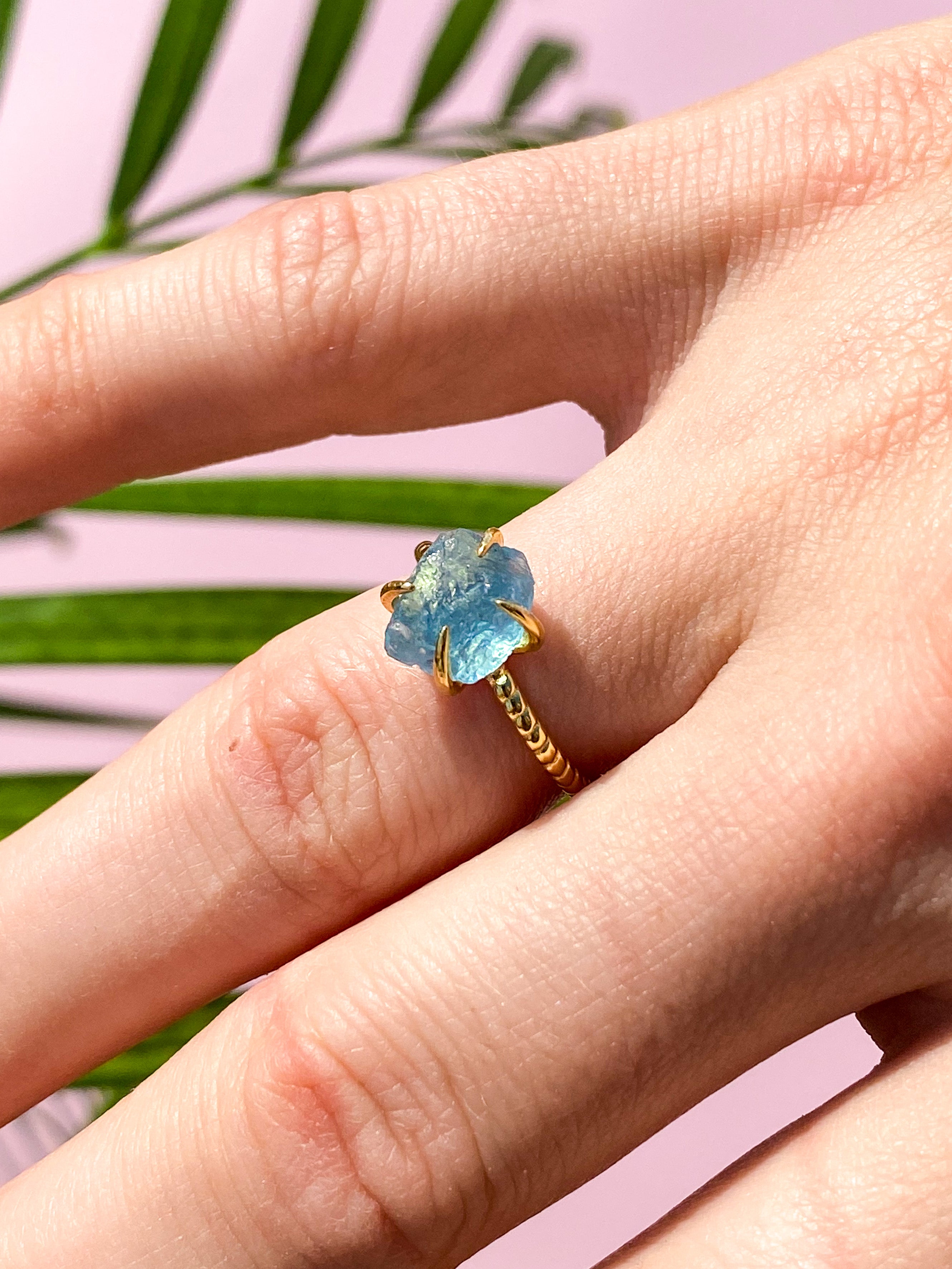 Raw Crystal Ring - Gold Plated