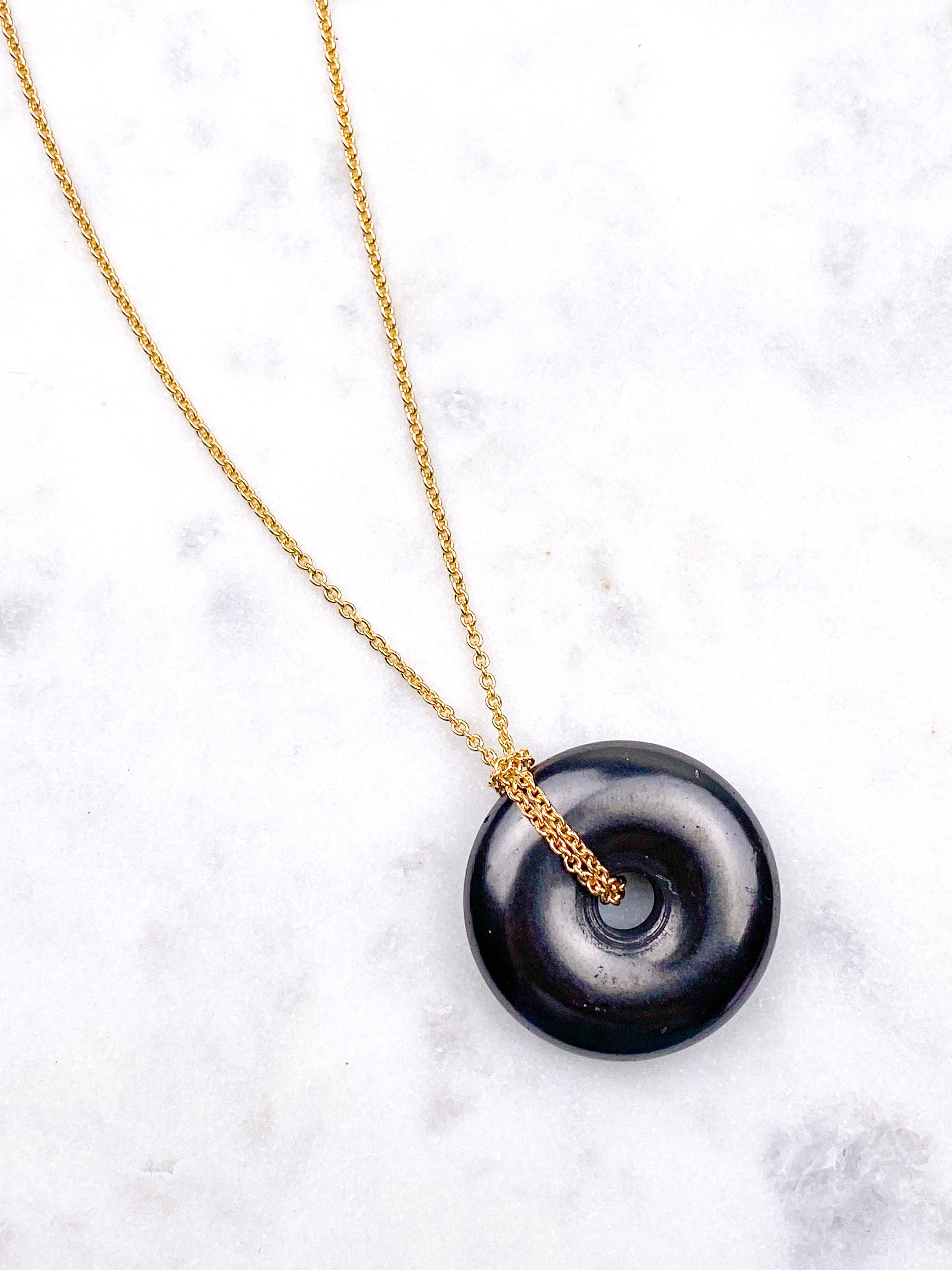 Shungite halsband