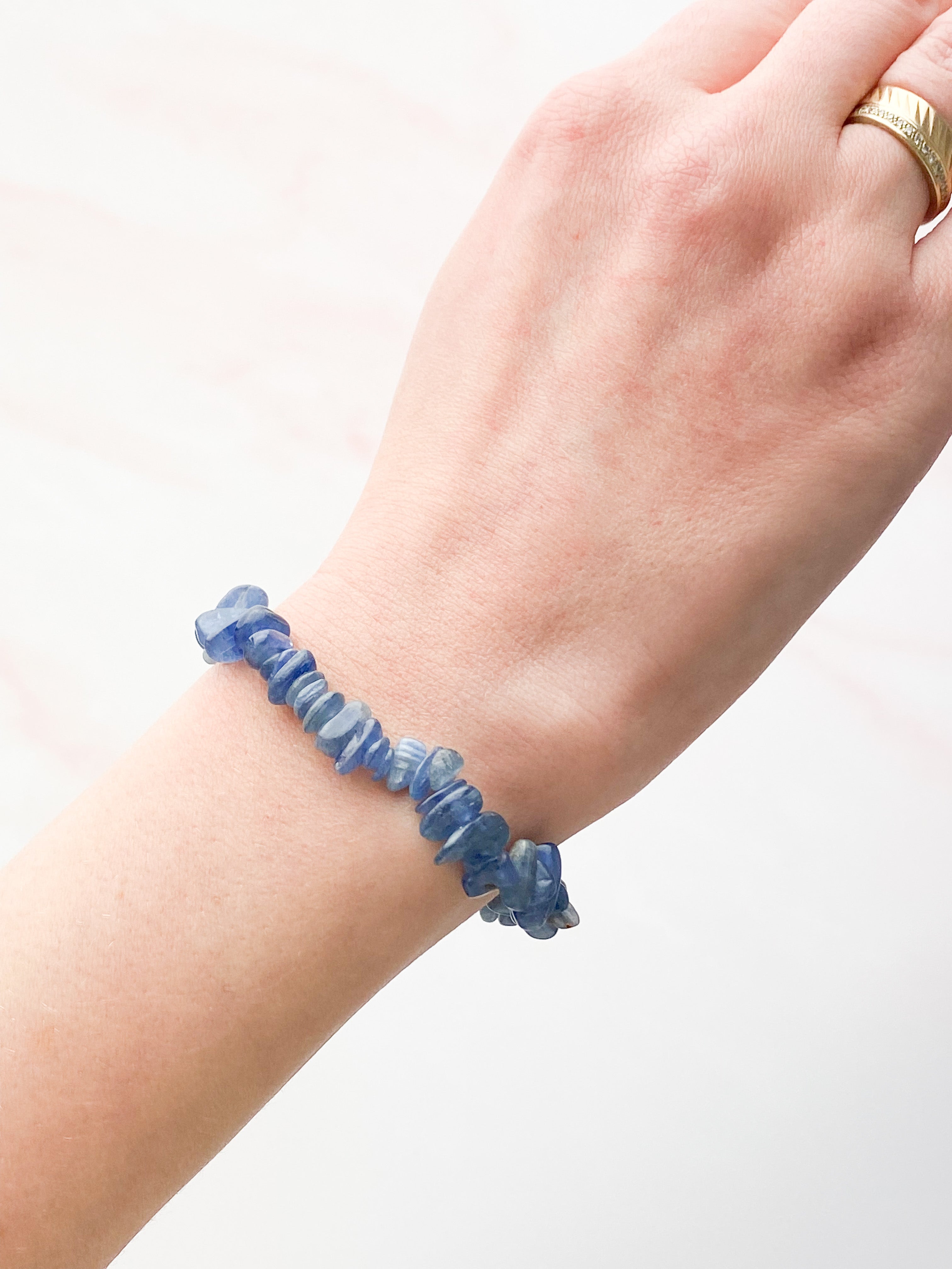 Kyanit chip armband