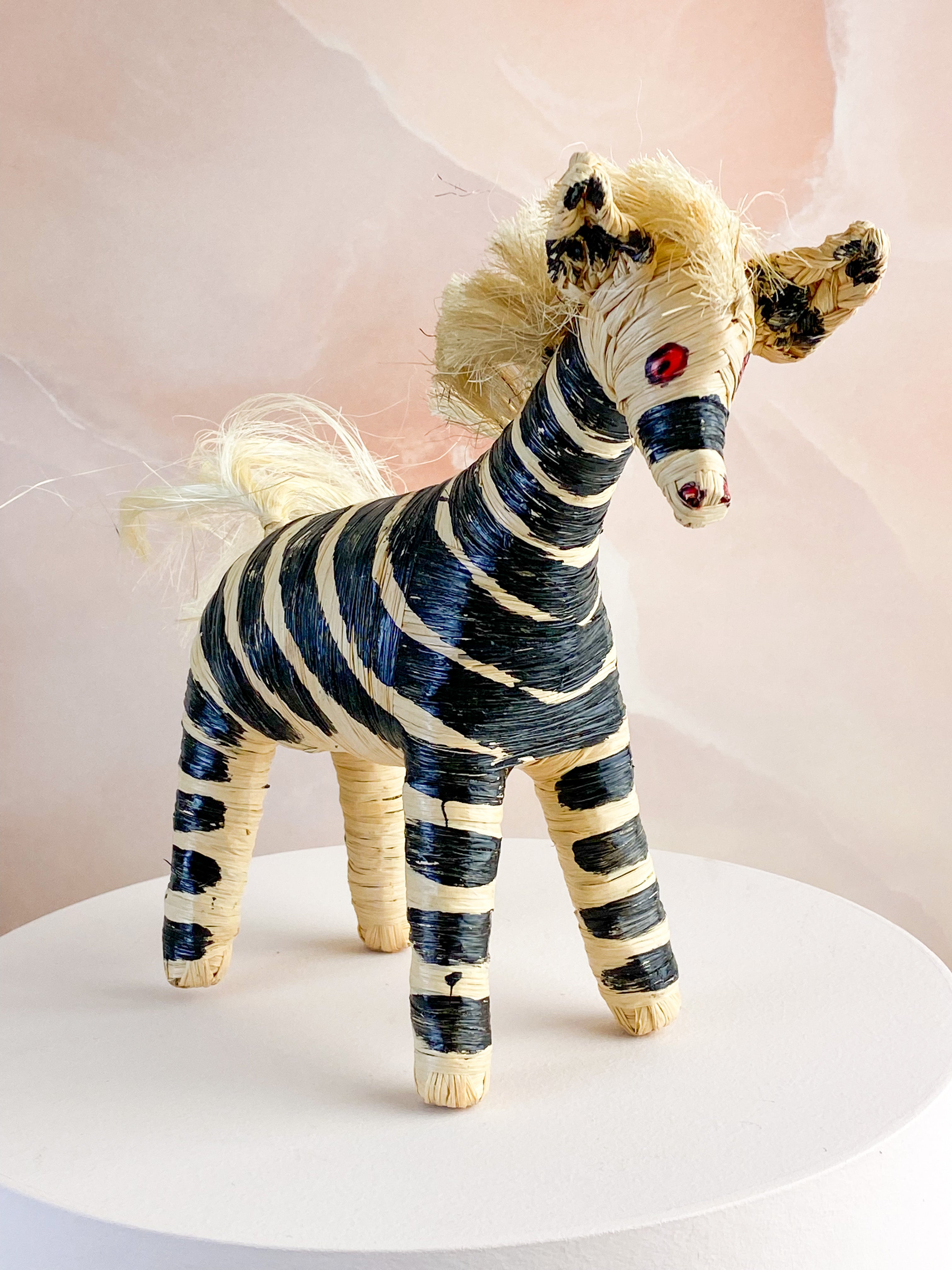 Håndflettet Zebra fra Madagaskar