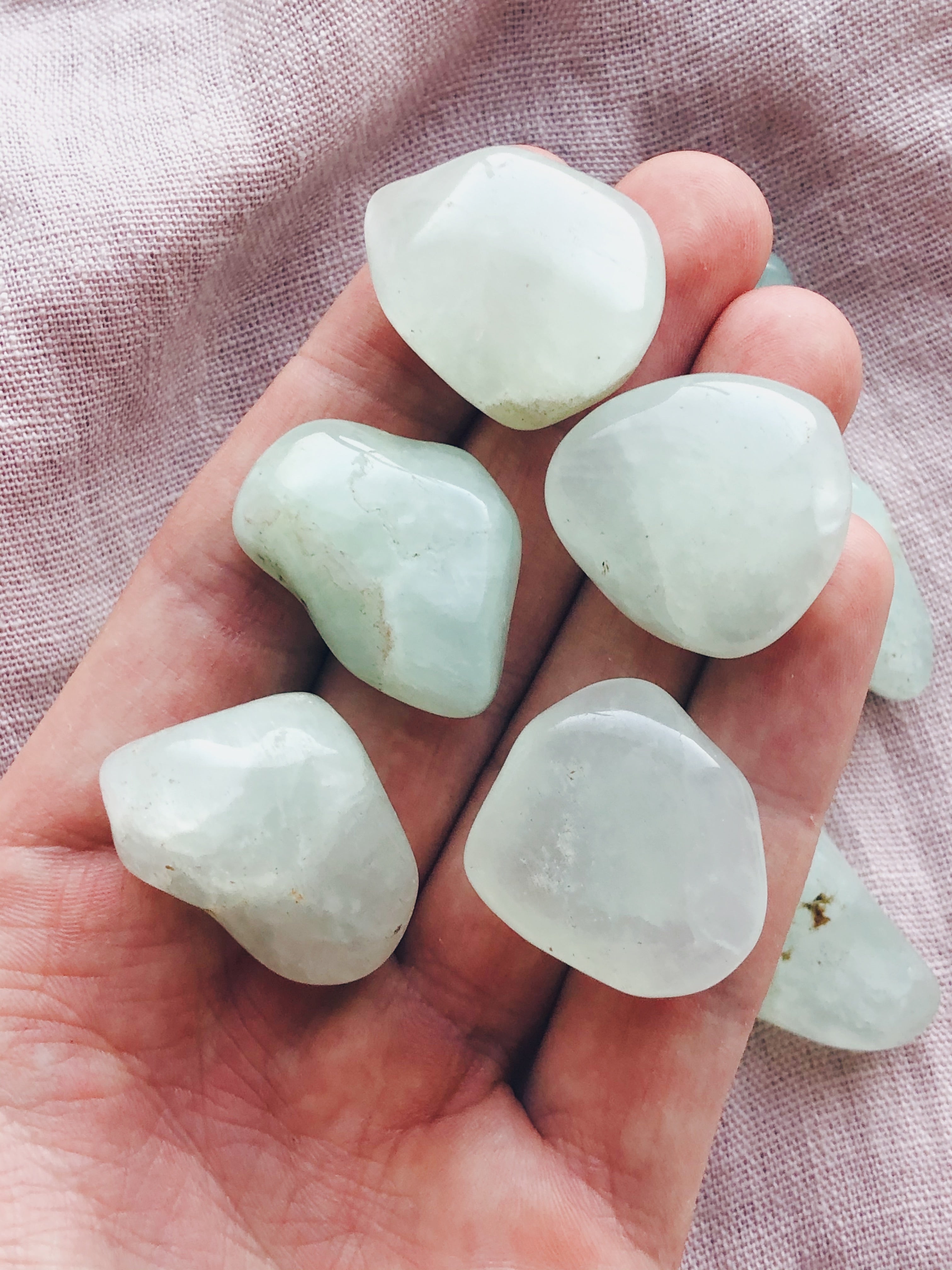 Prehnite polerad