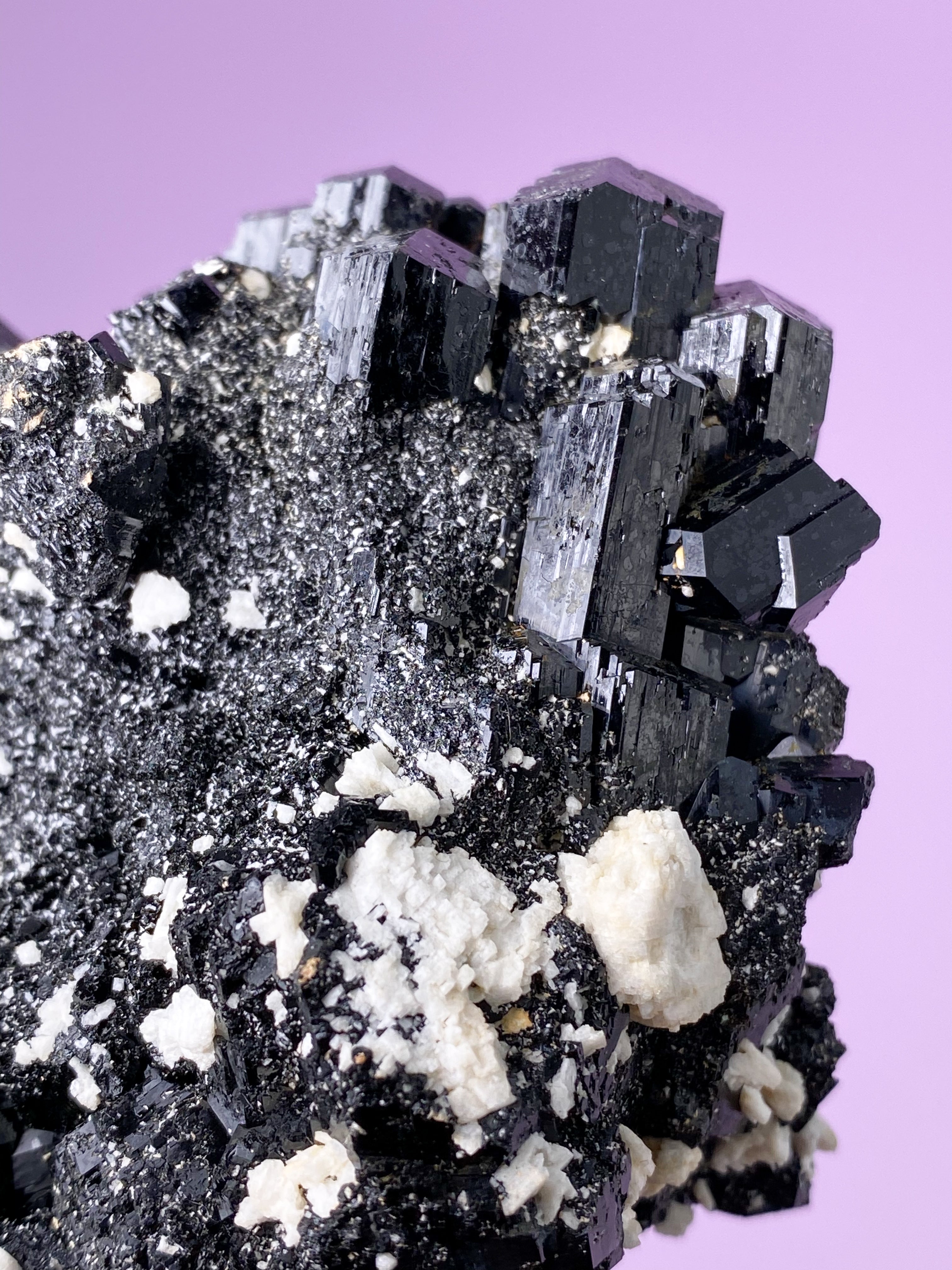 Sort Turmalin Klynge (Nr. 4)