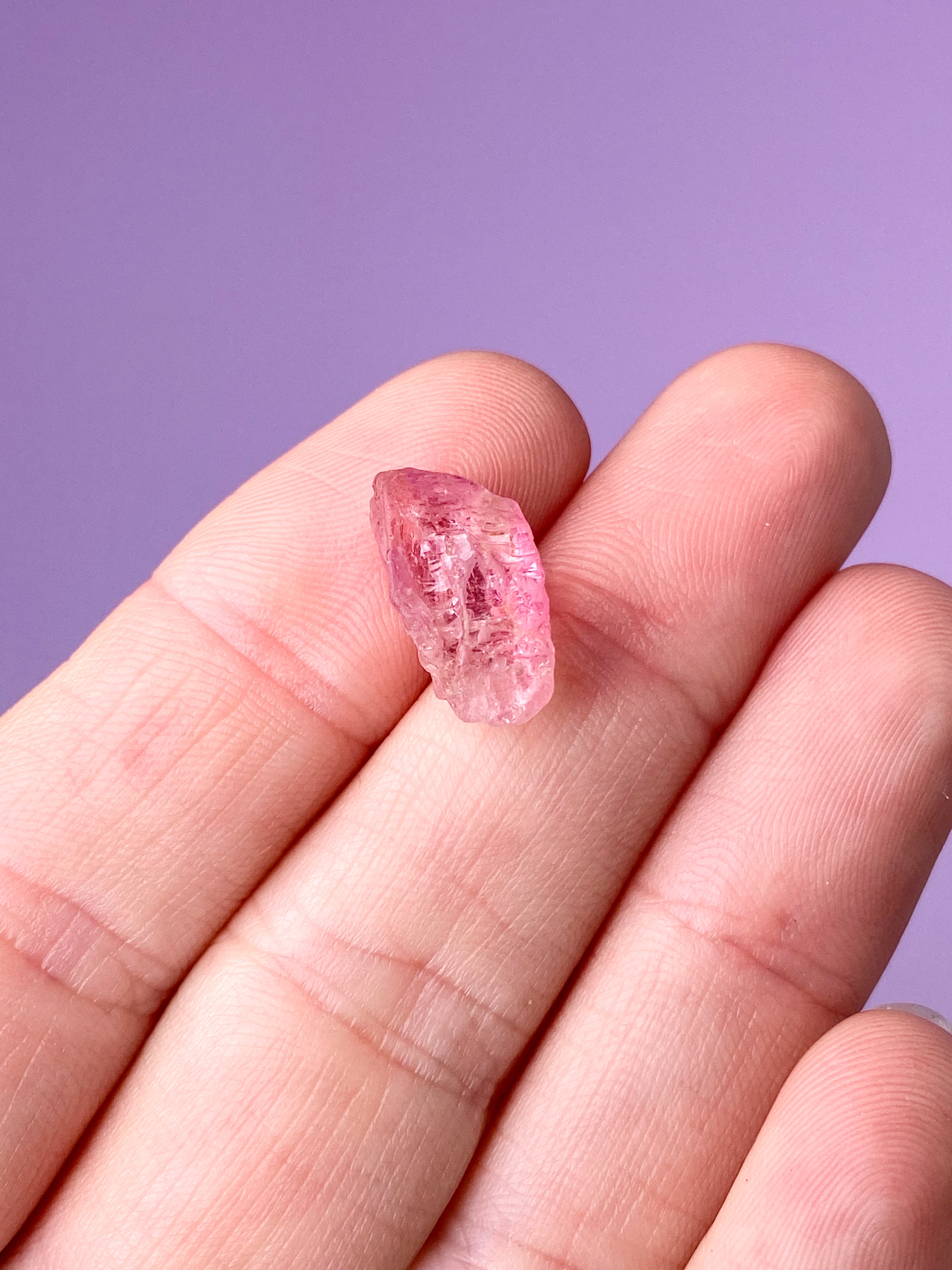 Pink Turmalin Rå (Nr. 16) Eksklusiv Kvalitet