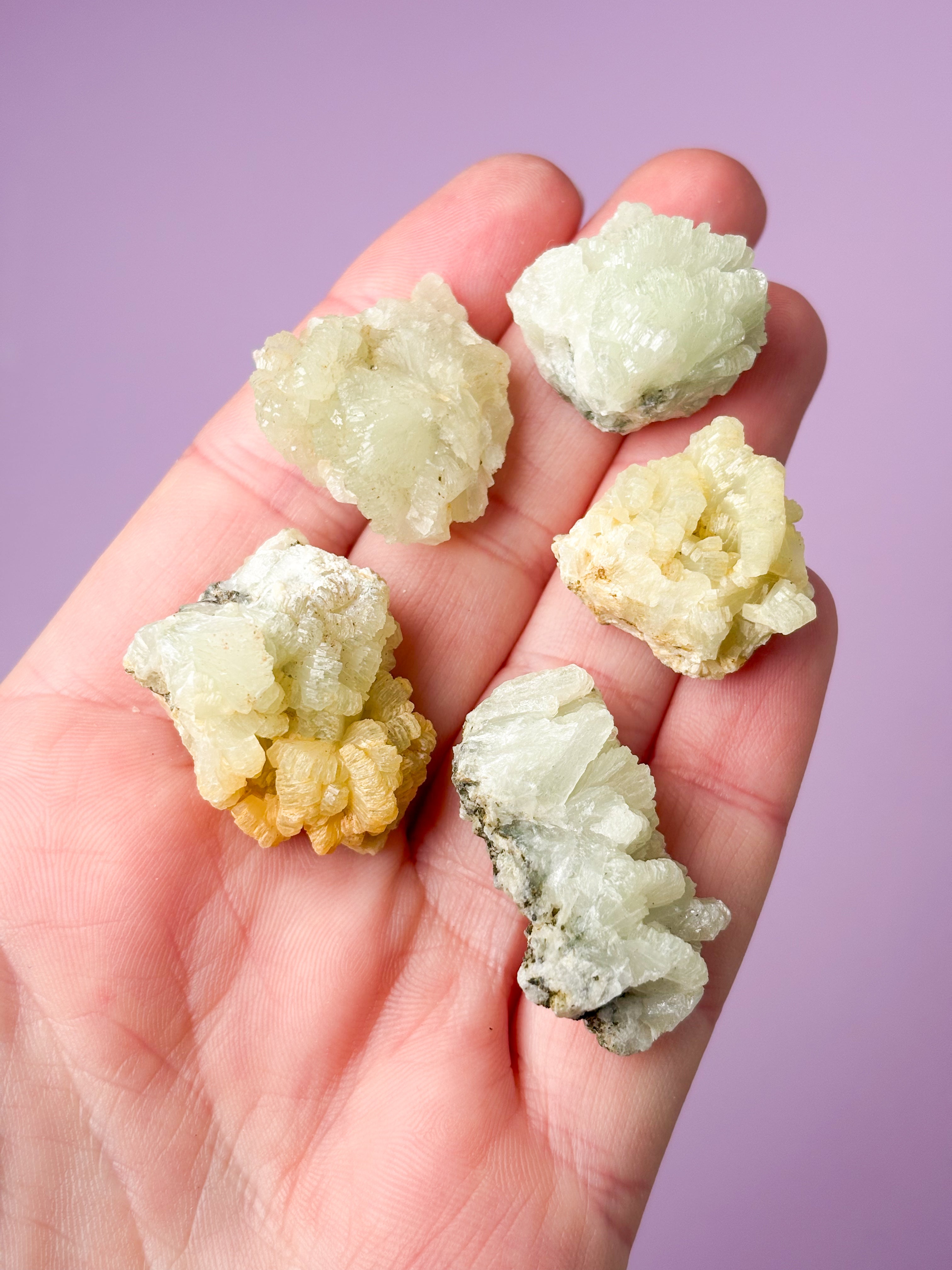 OUTLET - Lys Prehnit Klynge