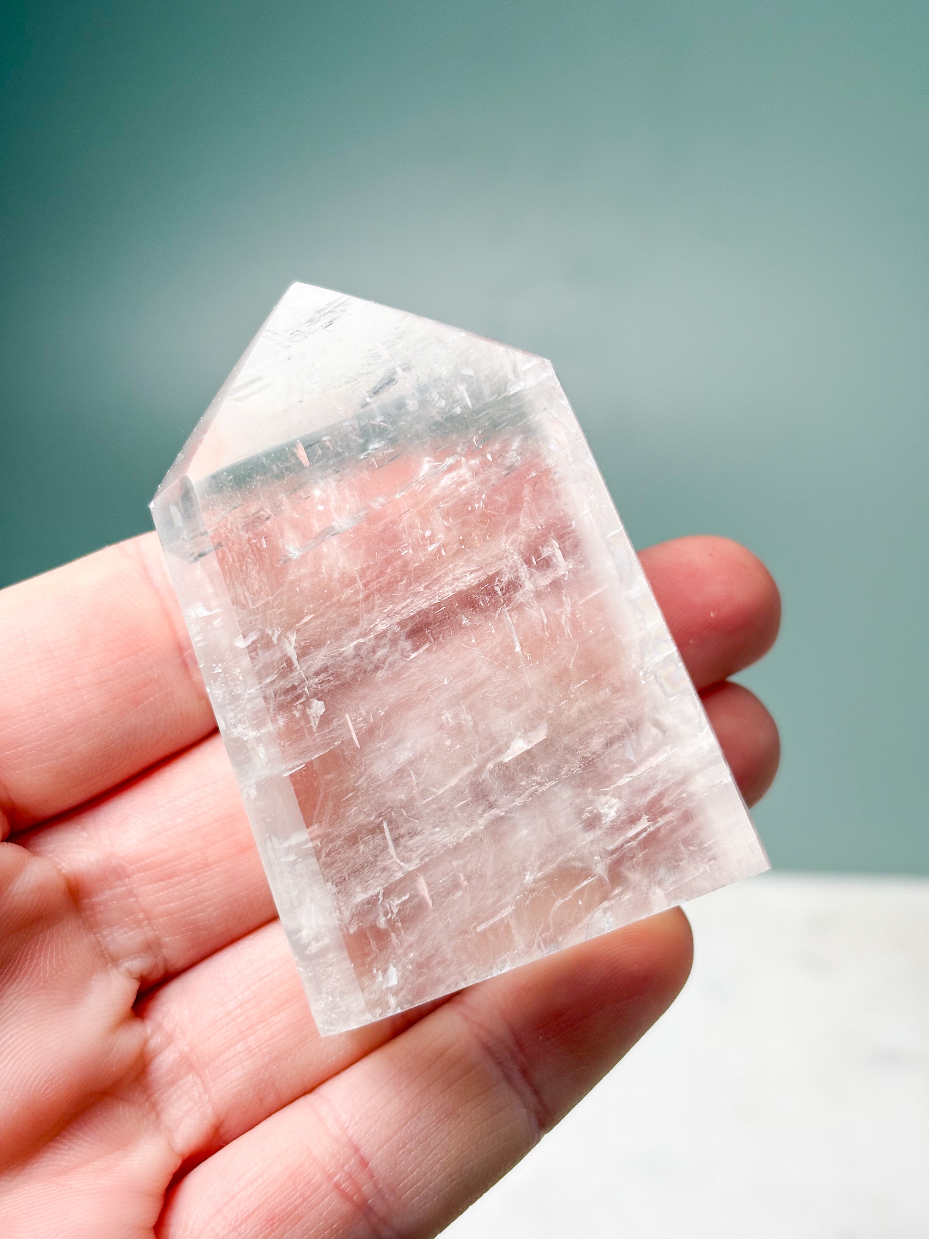 Optisk Honning Calcit Tårn (Nr. 4)