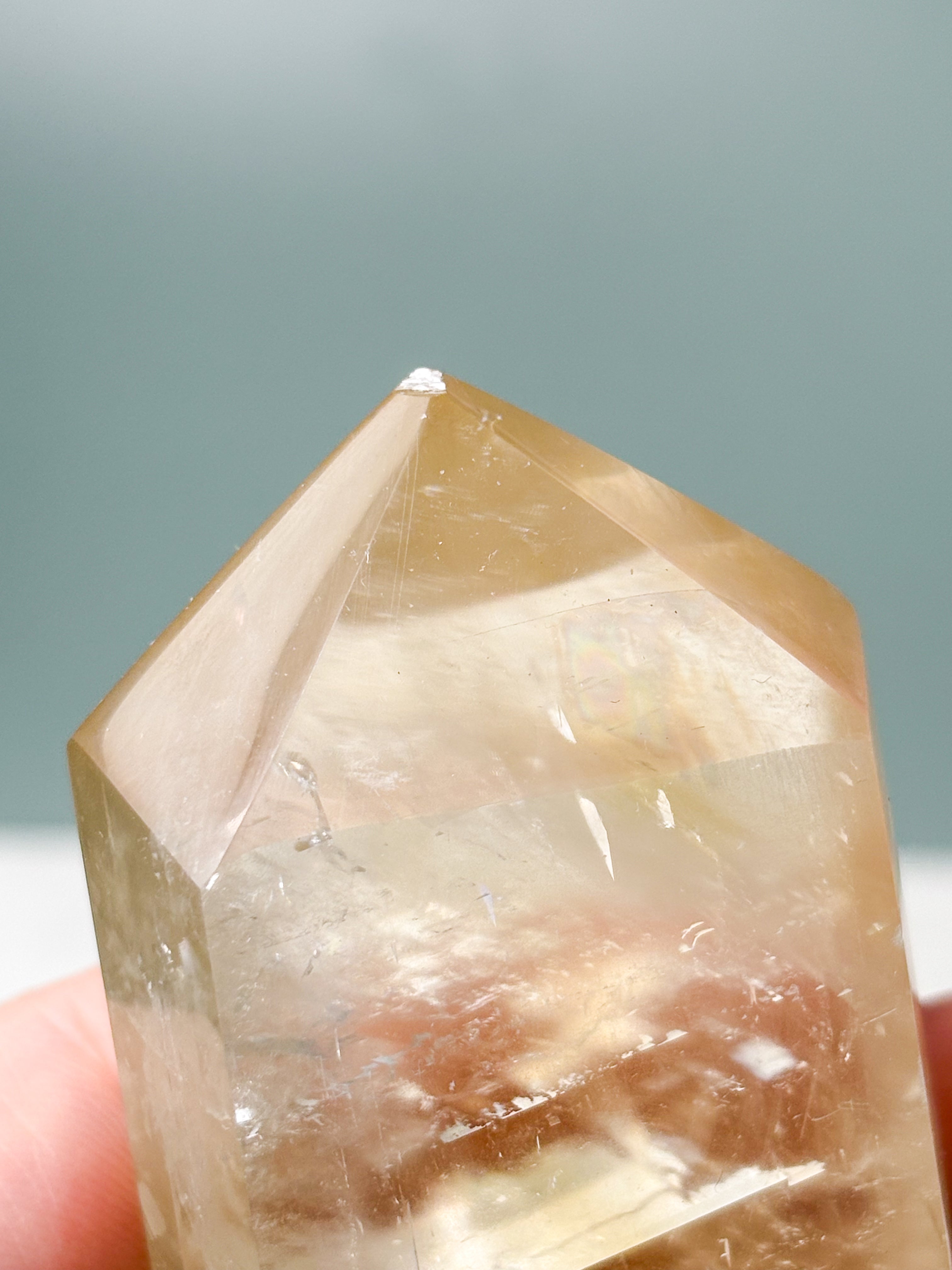 Optisk Honning Calcit Tårn (Nr. 11)