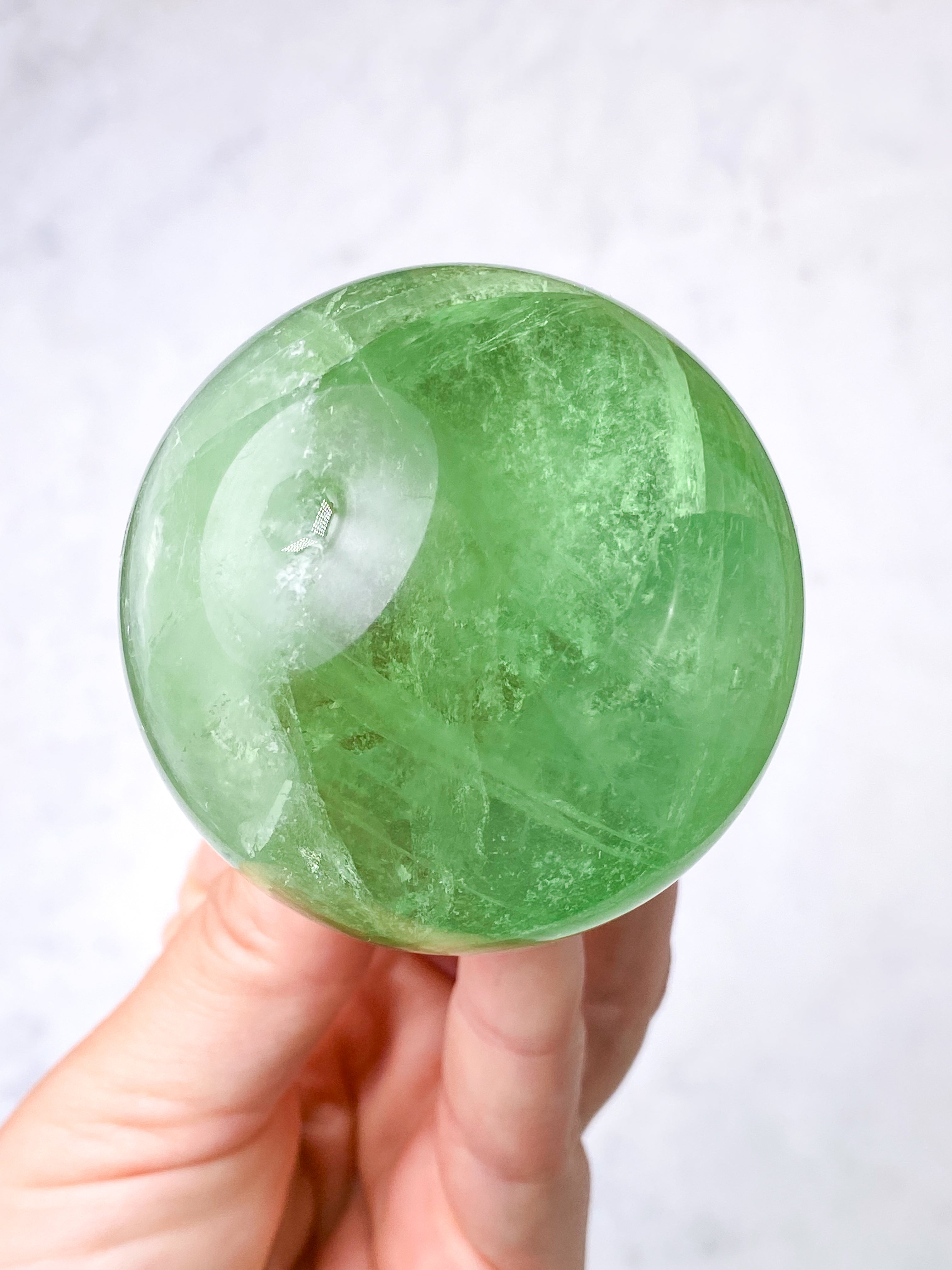 Apple Green Fluorit Kugle (Nr. 5)