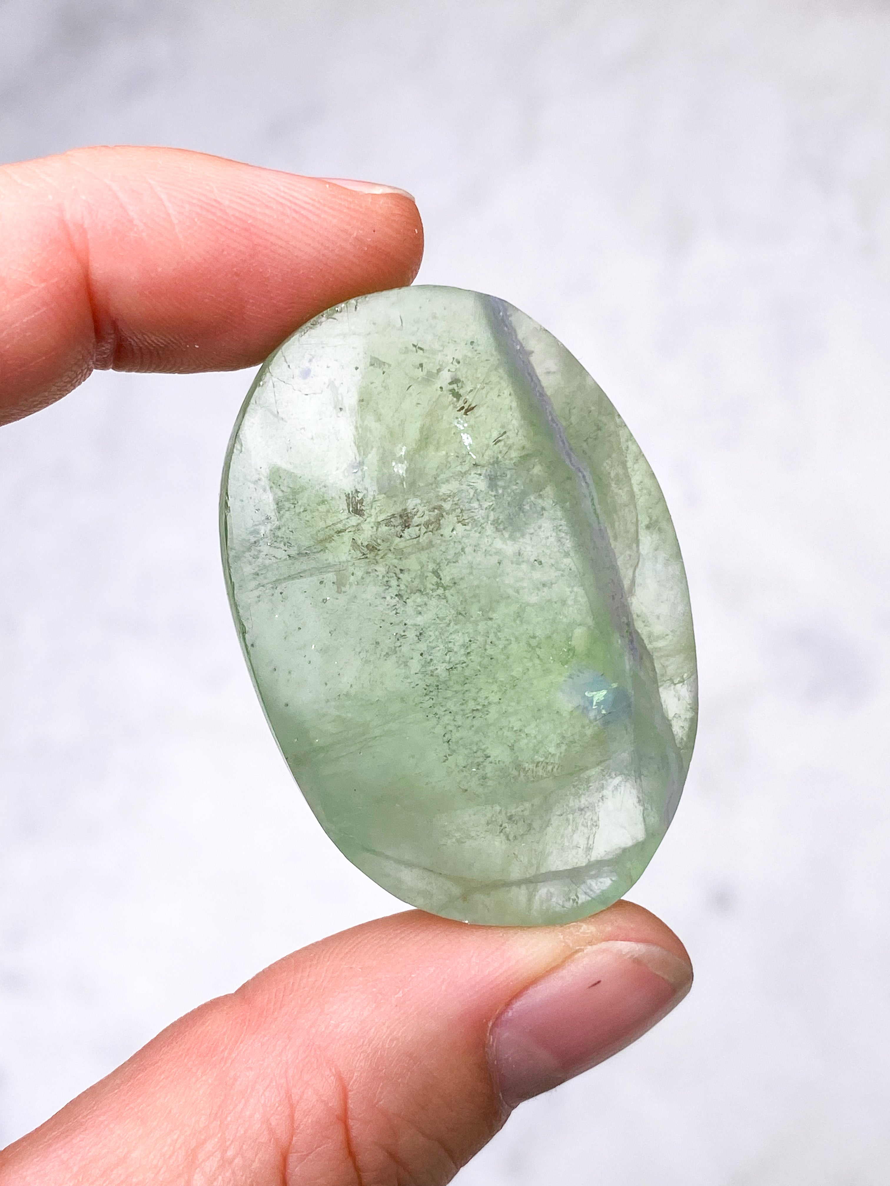 Apple Green Fluorit Palmstone (Nr. 1)