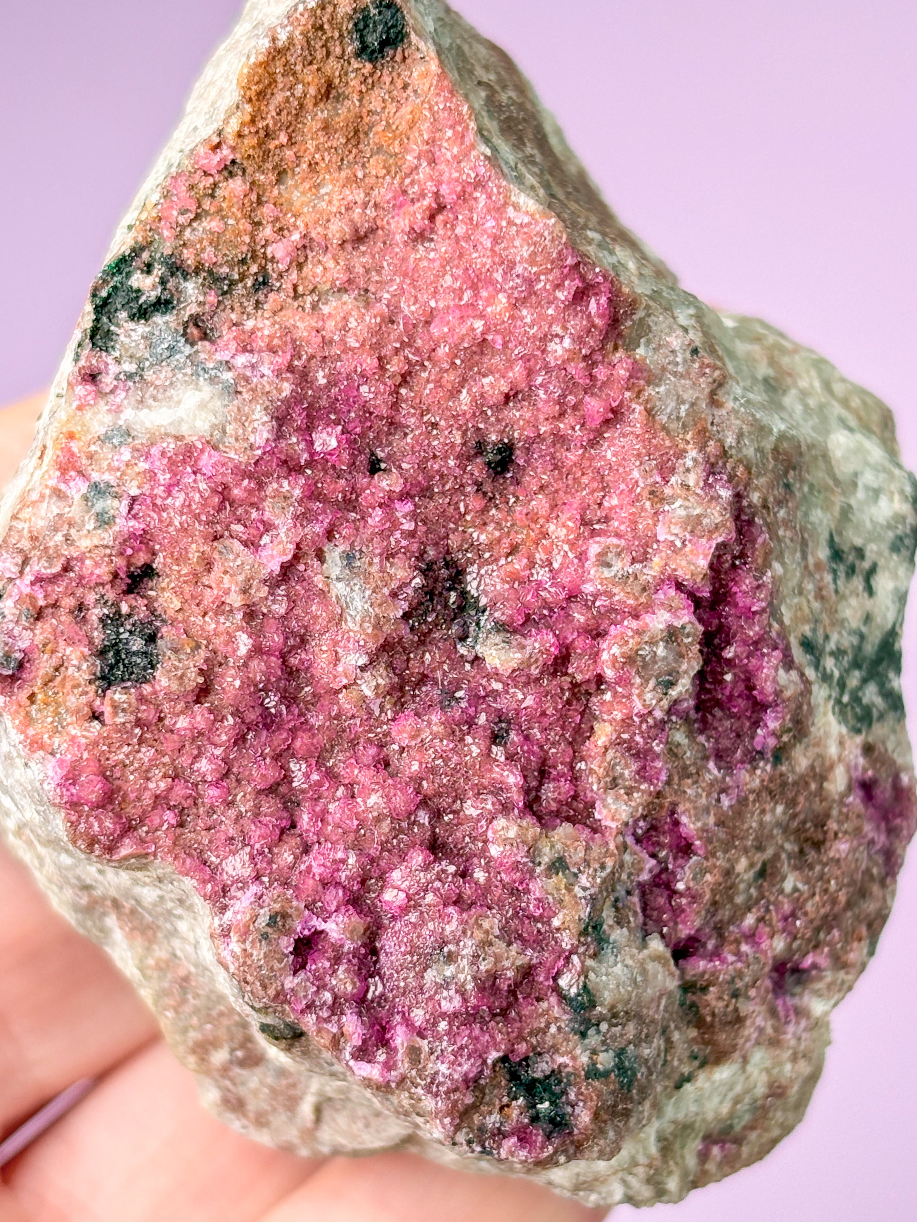 Kobaltkalcit rå (nr 11)