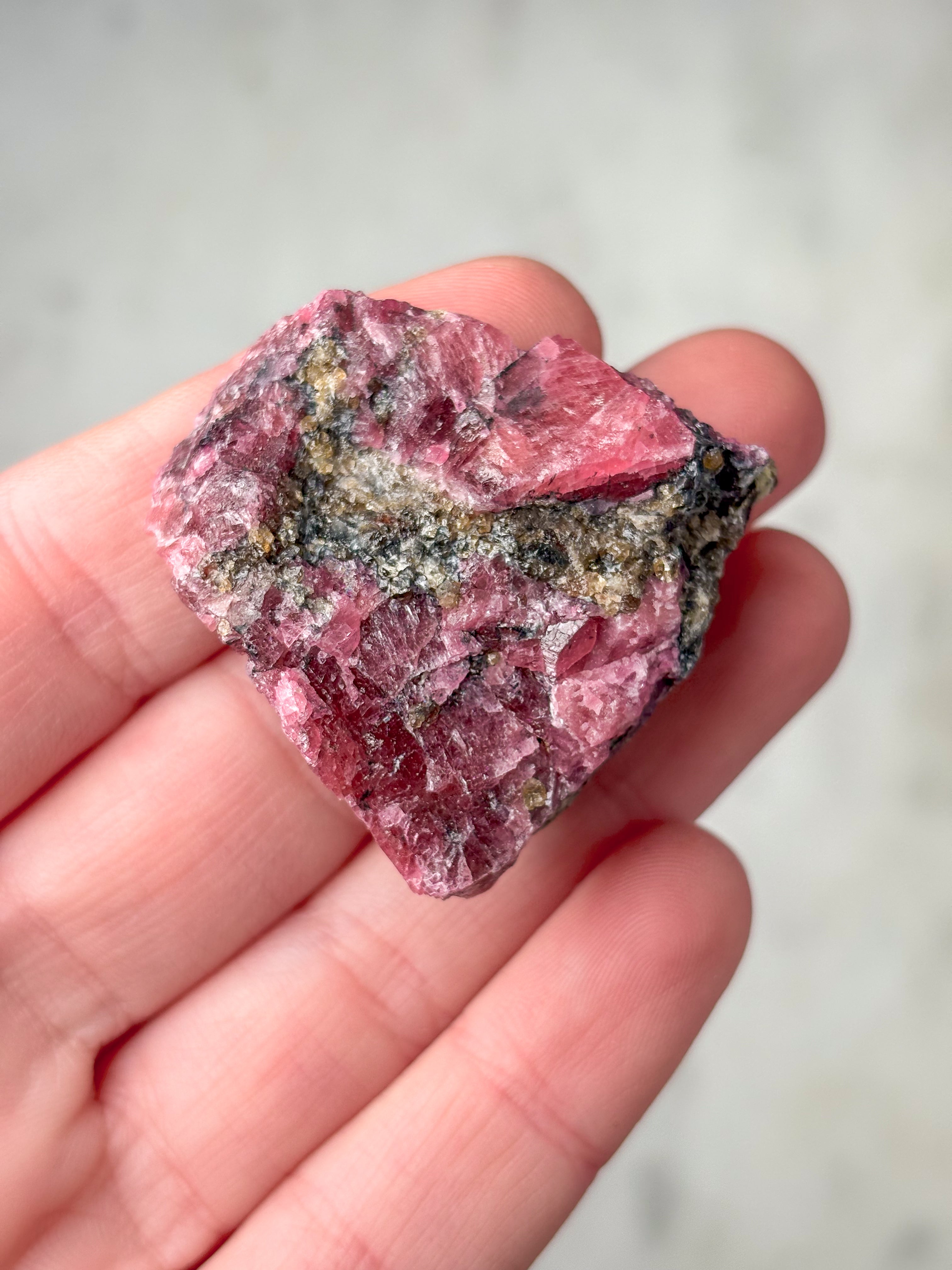 Gemmy Rhodonit (Nr. 2)