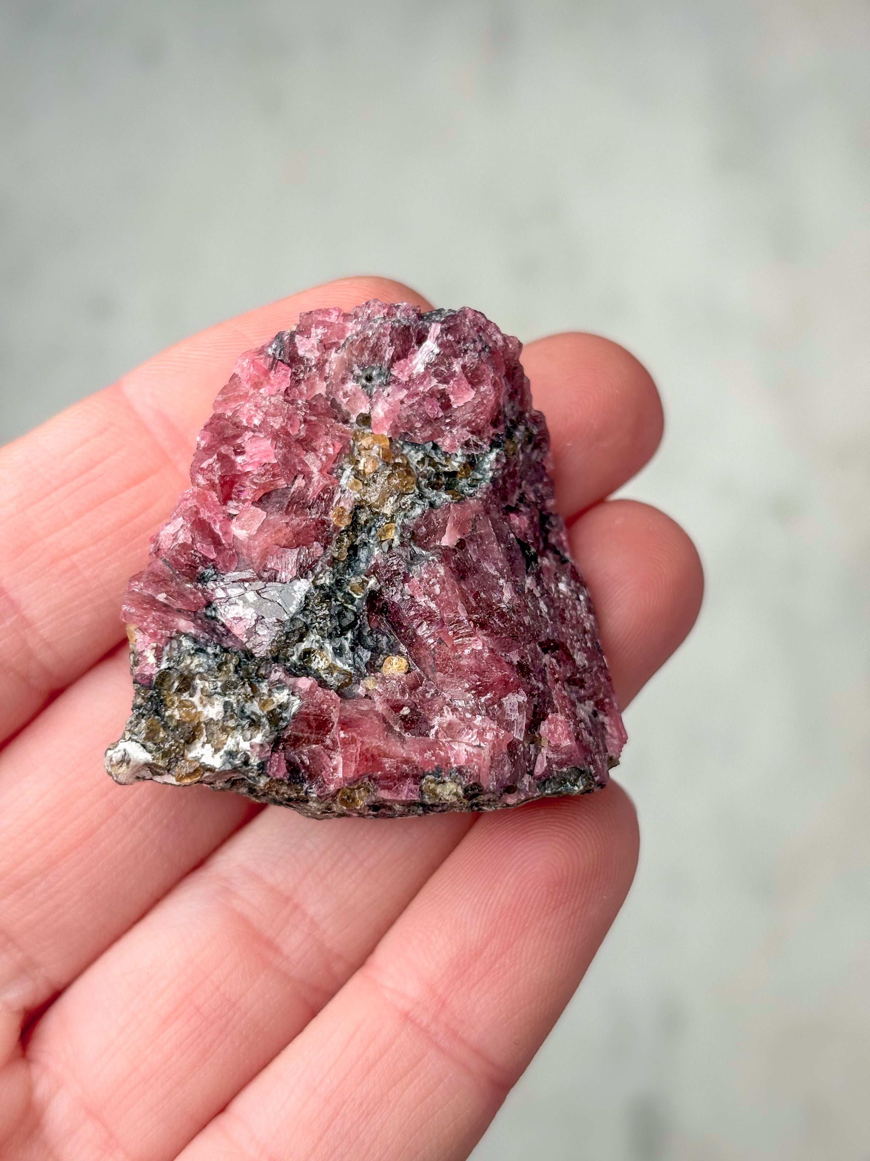 Gemmy Rhodonit (Nr. 2)