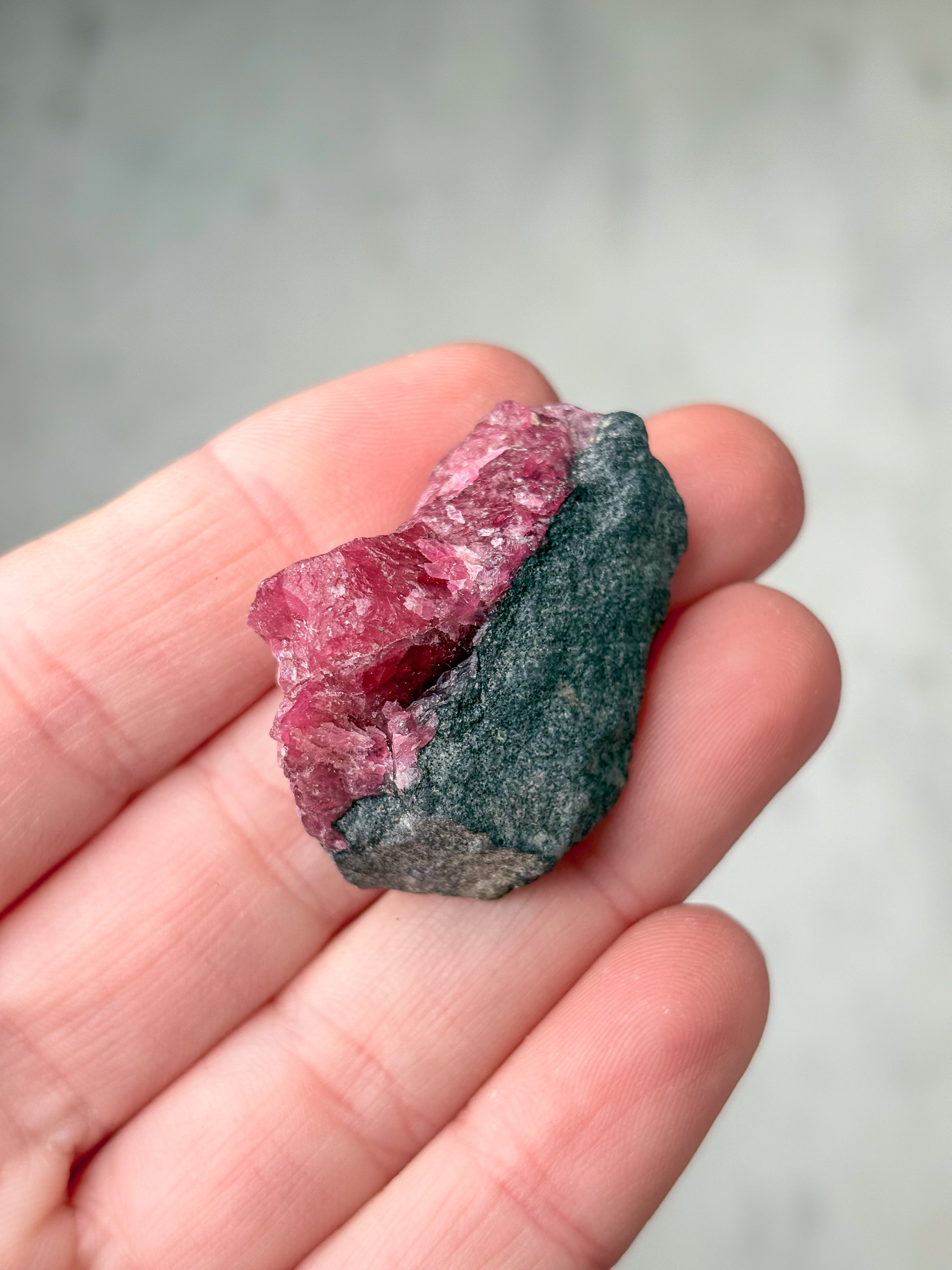 Gemmy Rhodonit (Nr. 6)