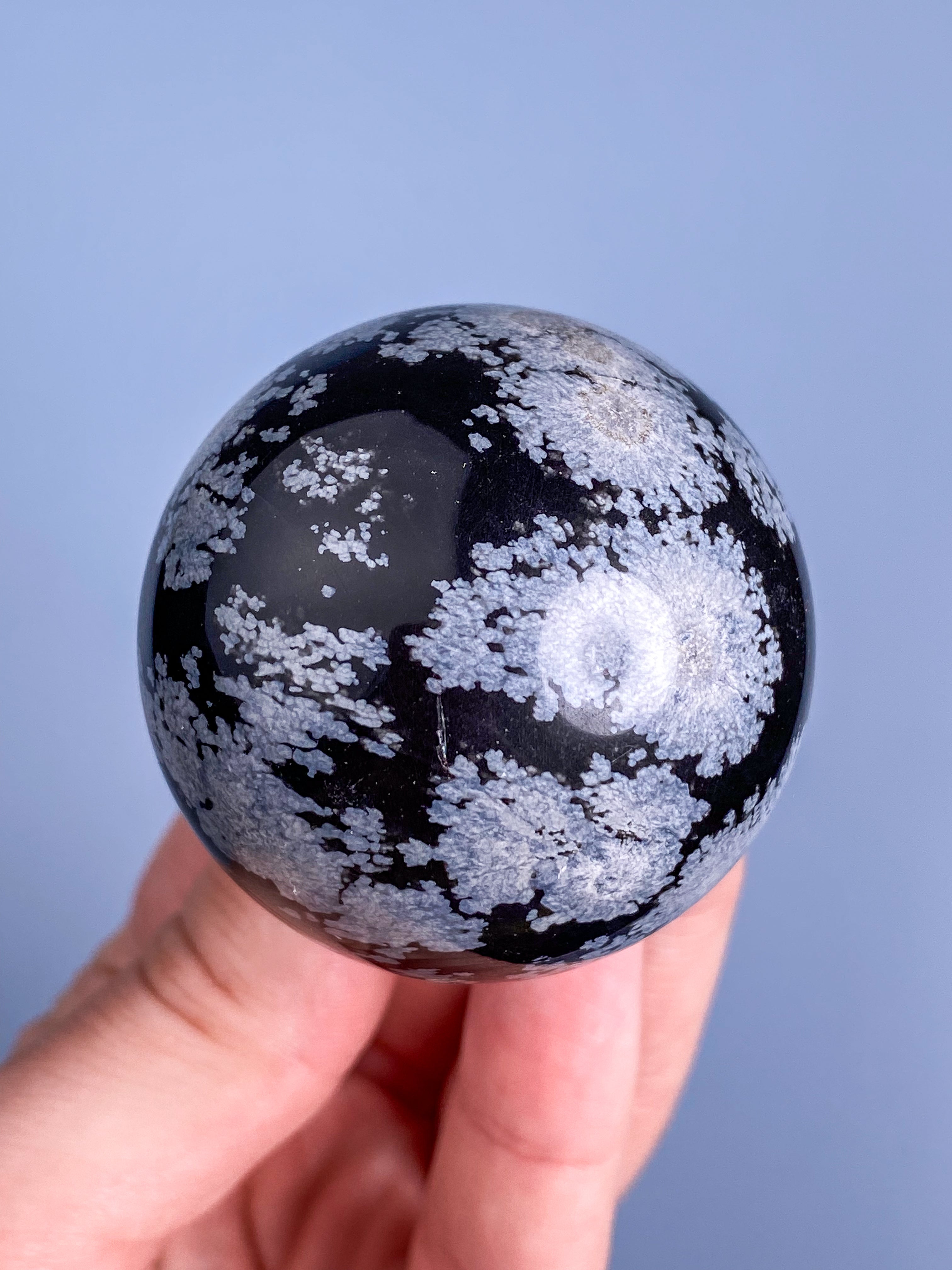 Snowflake obsidian kula (2 cm)