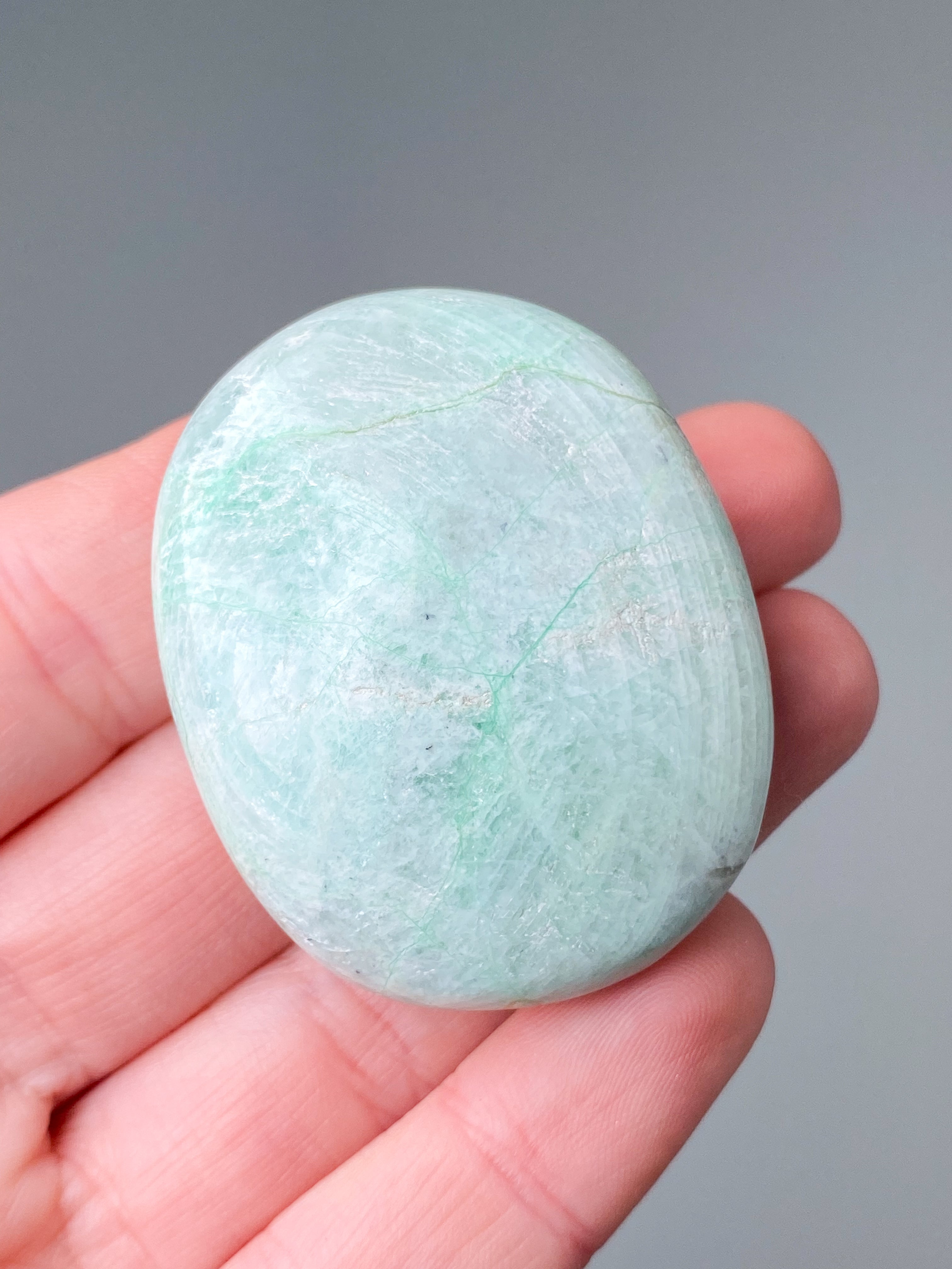 Grøn Månesten (Garnierit) Palmstone (Nr. 3)