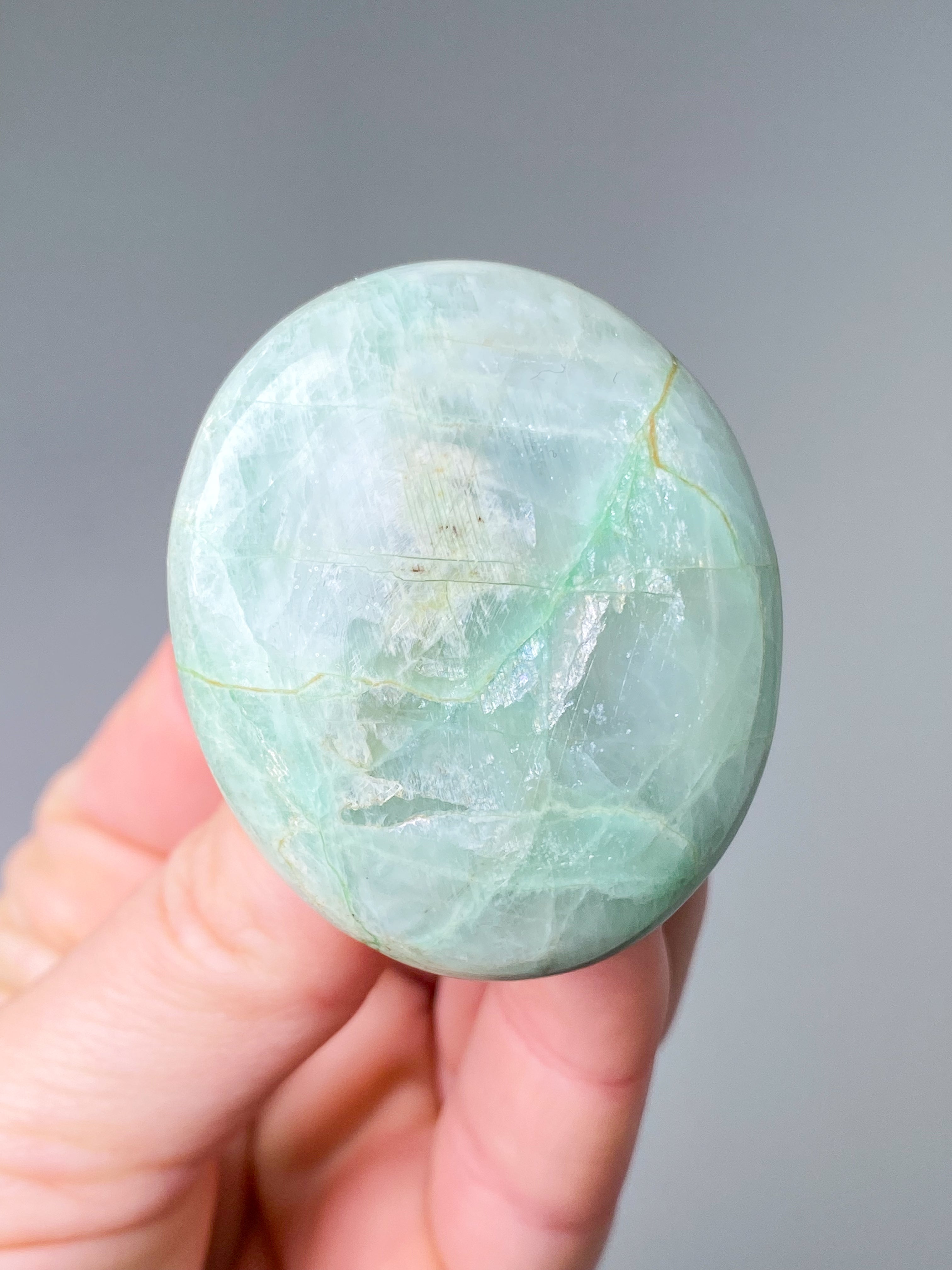 Grøn Månesten (Garnierit) Palmstone (Nr. 8)