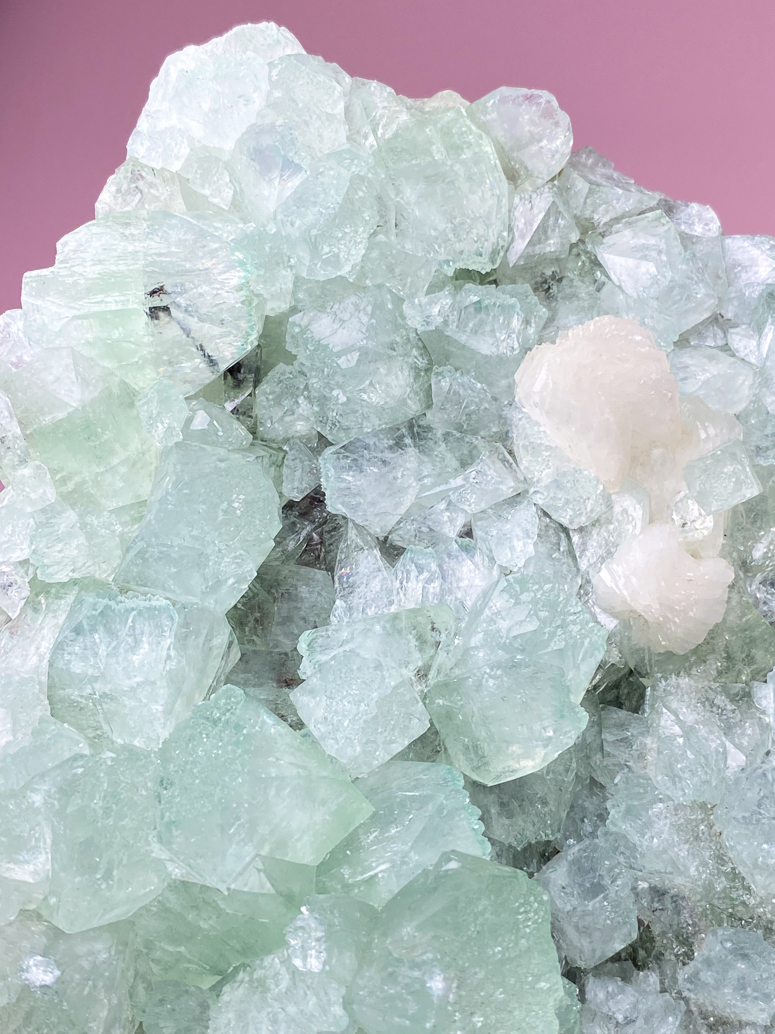 Grönt apofyllitkluster (nr 38)