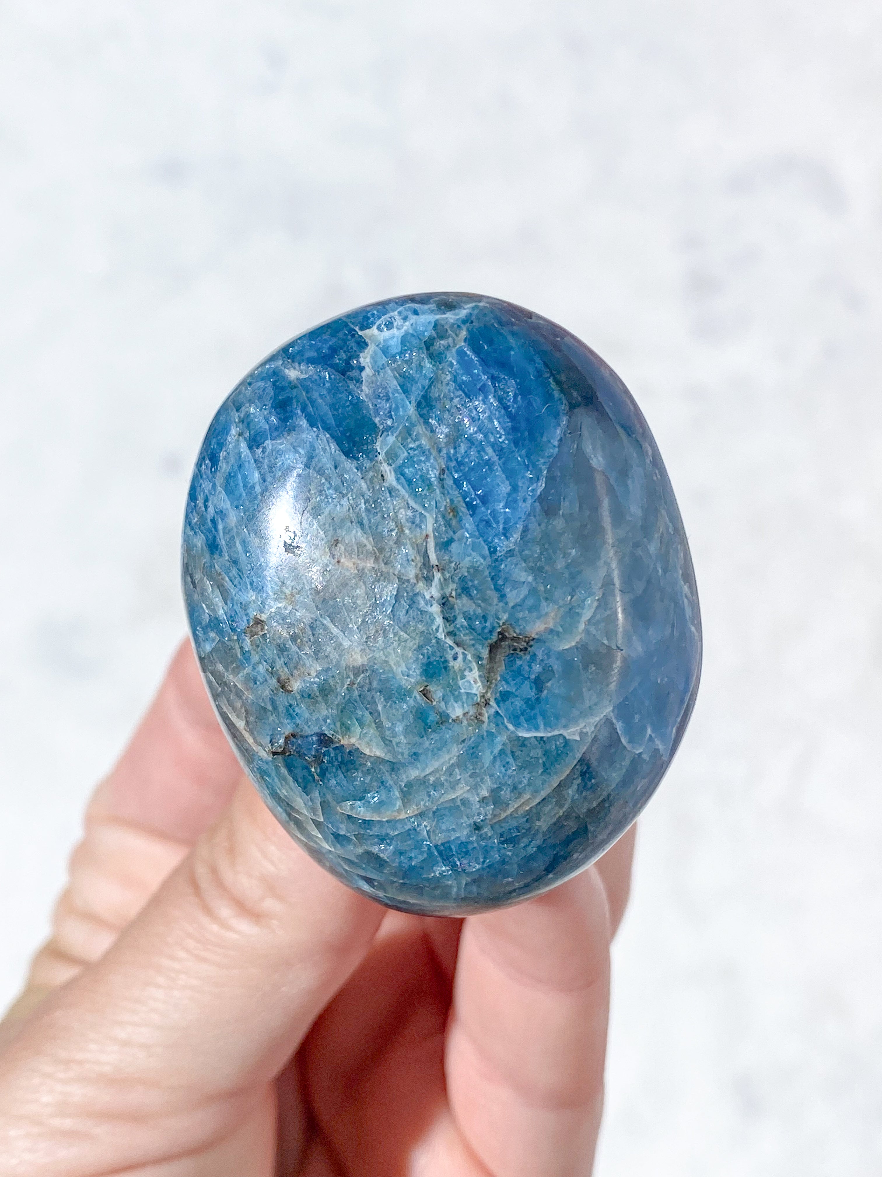 Blå Apatit Palmstone (Nr. 2)