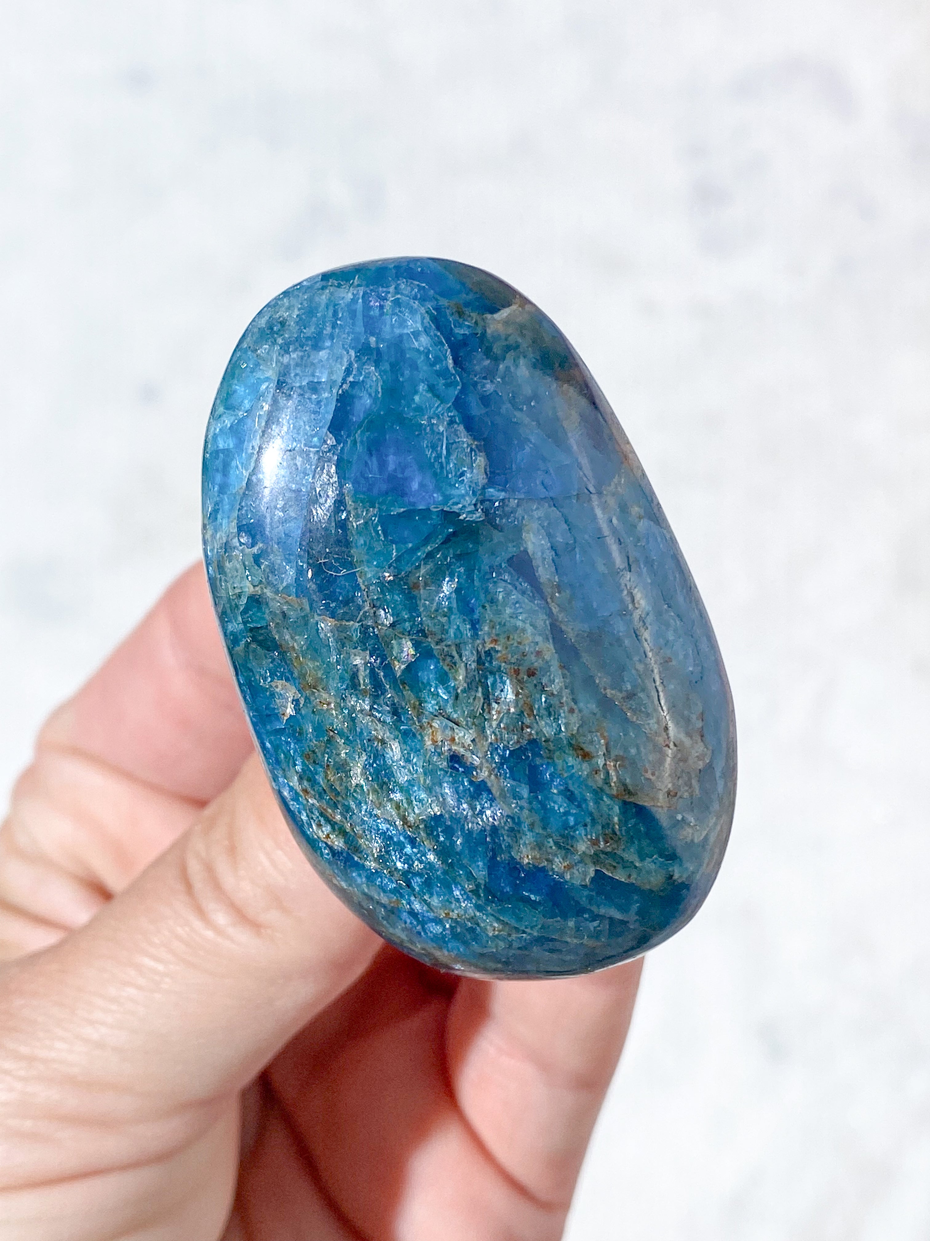 Blå Apatit Palmstone (Nr. 6)