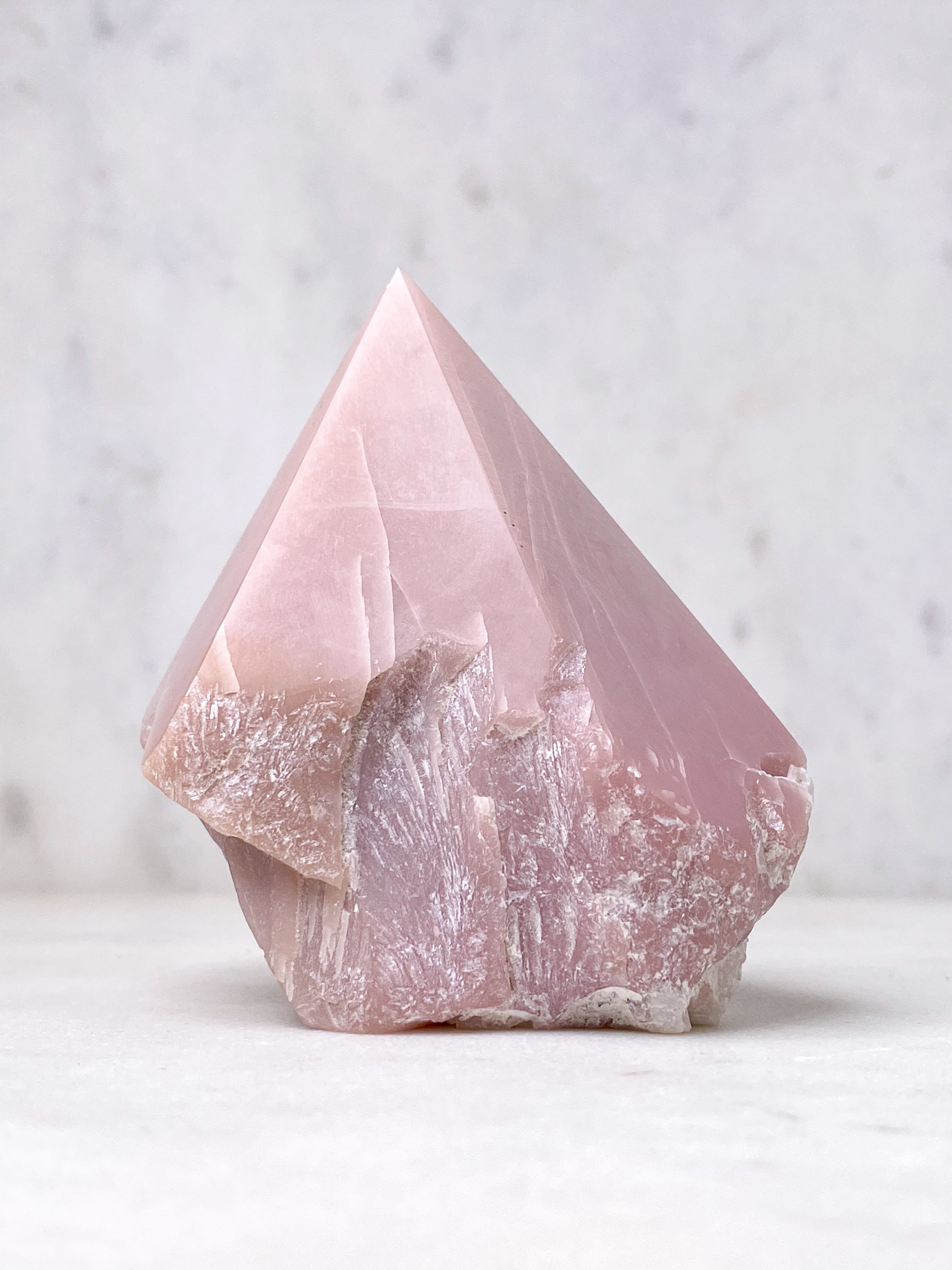 Pink Opal Med Semipoleret Spids (Nr. 2)