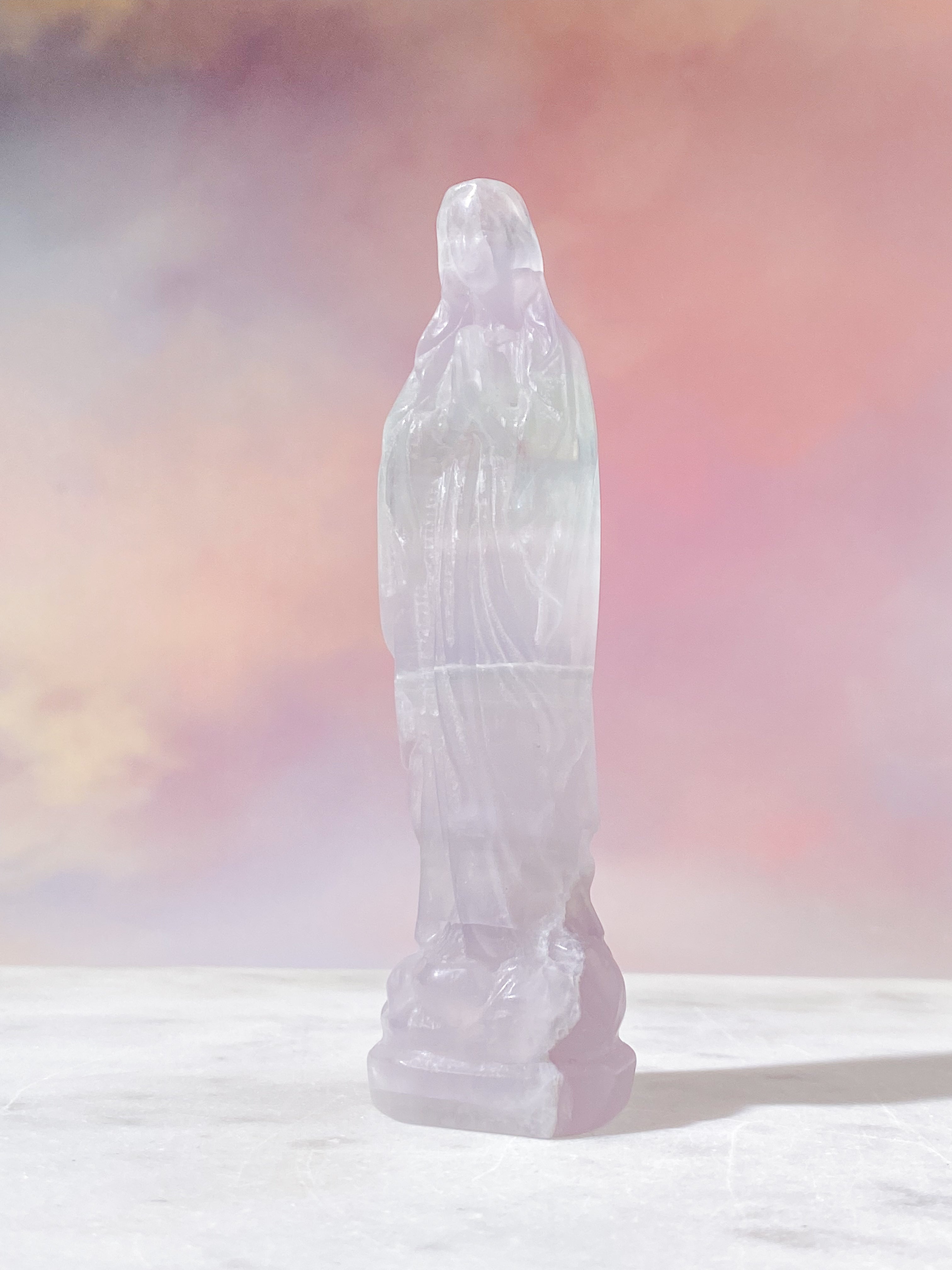 Lavendel (Yttrium) Fluorit Madonna (Nr. 2)