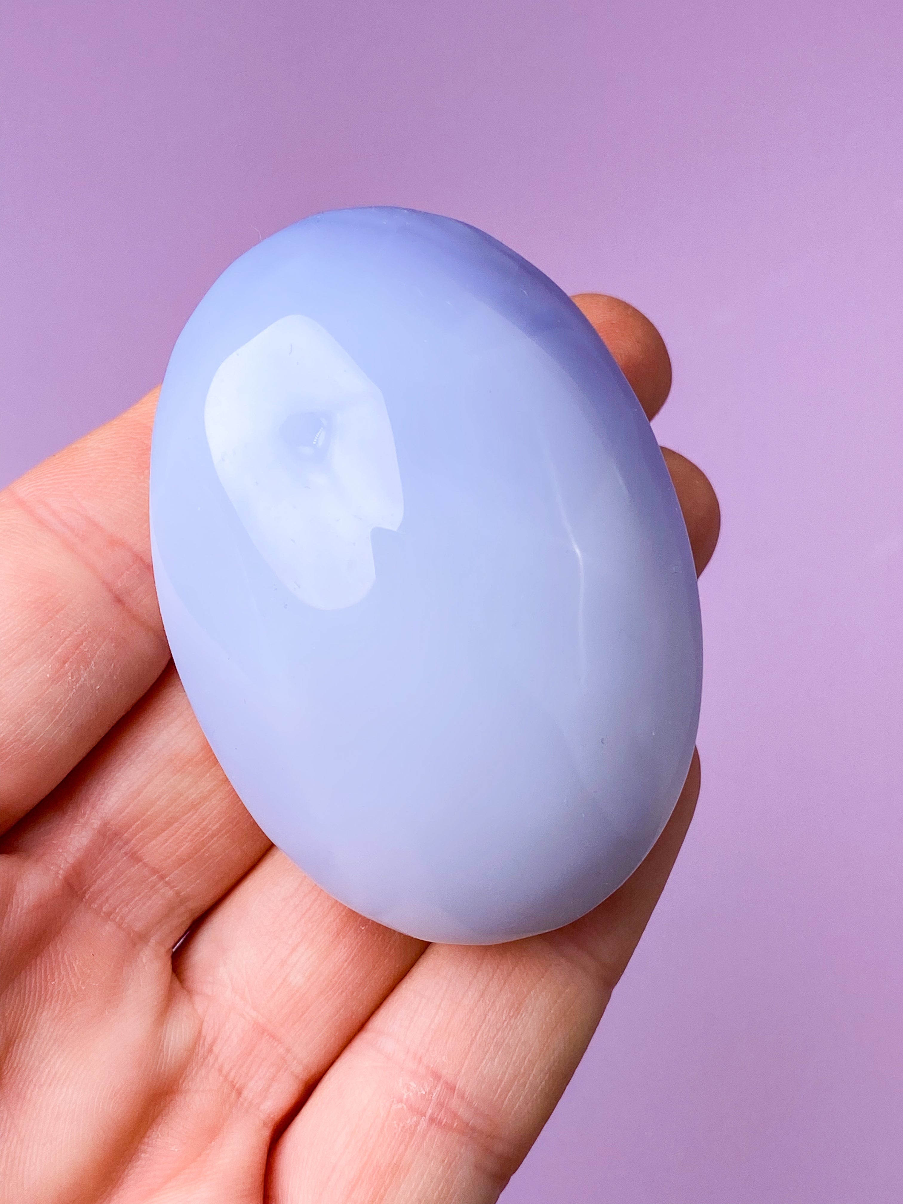 Blå Chalcedon Palmstone (Nr. 3)