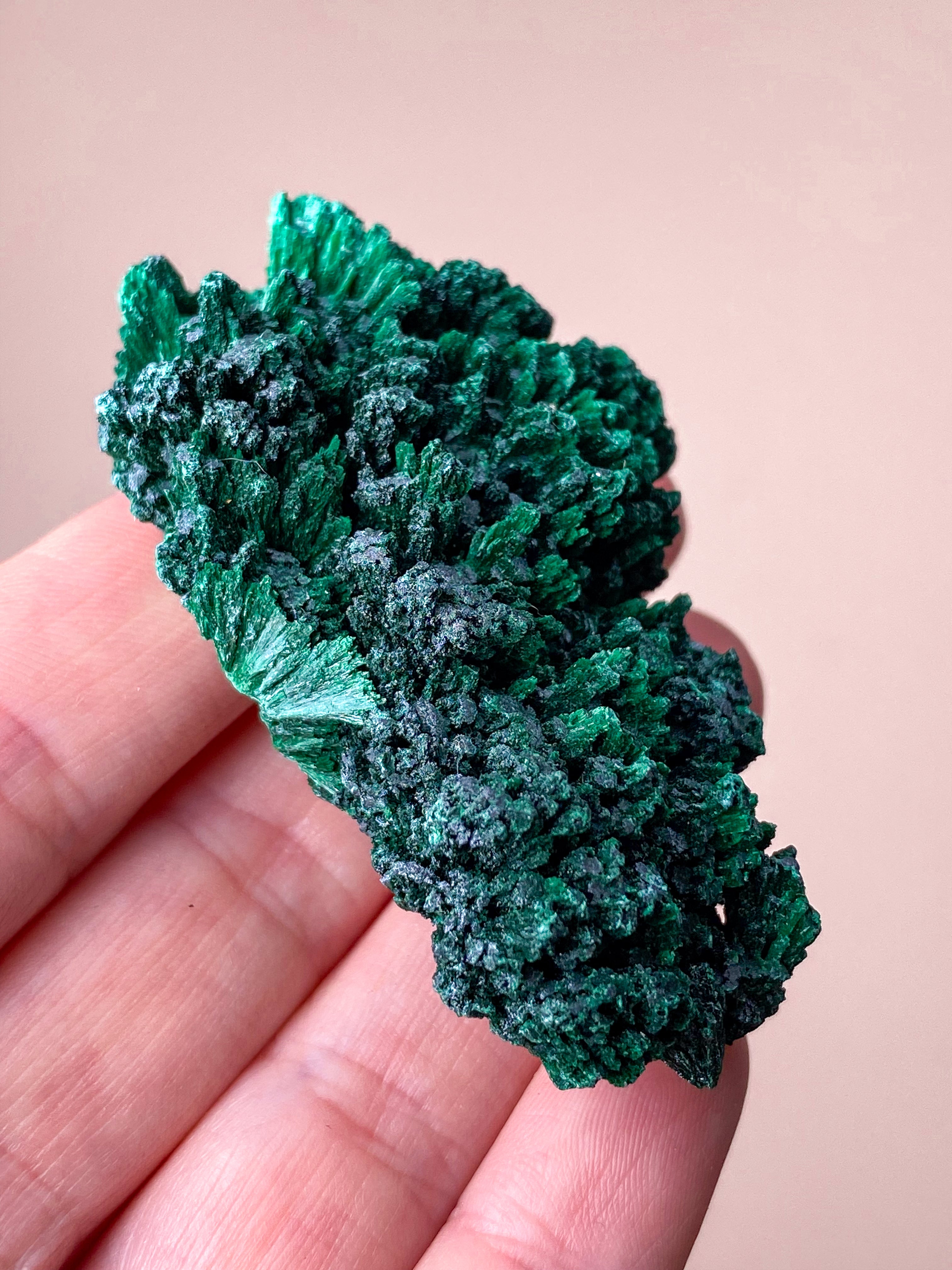 Silkesmalakitkluster (nr 10)