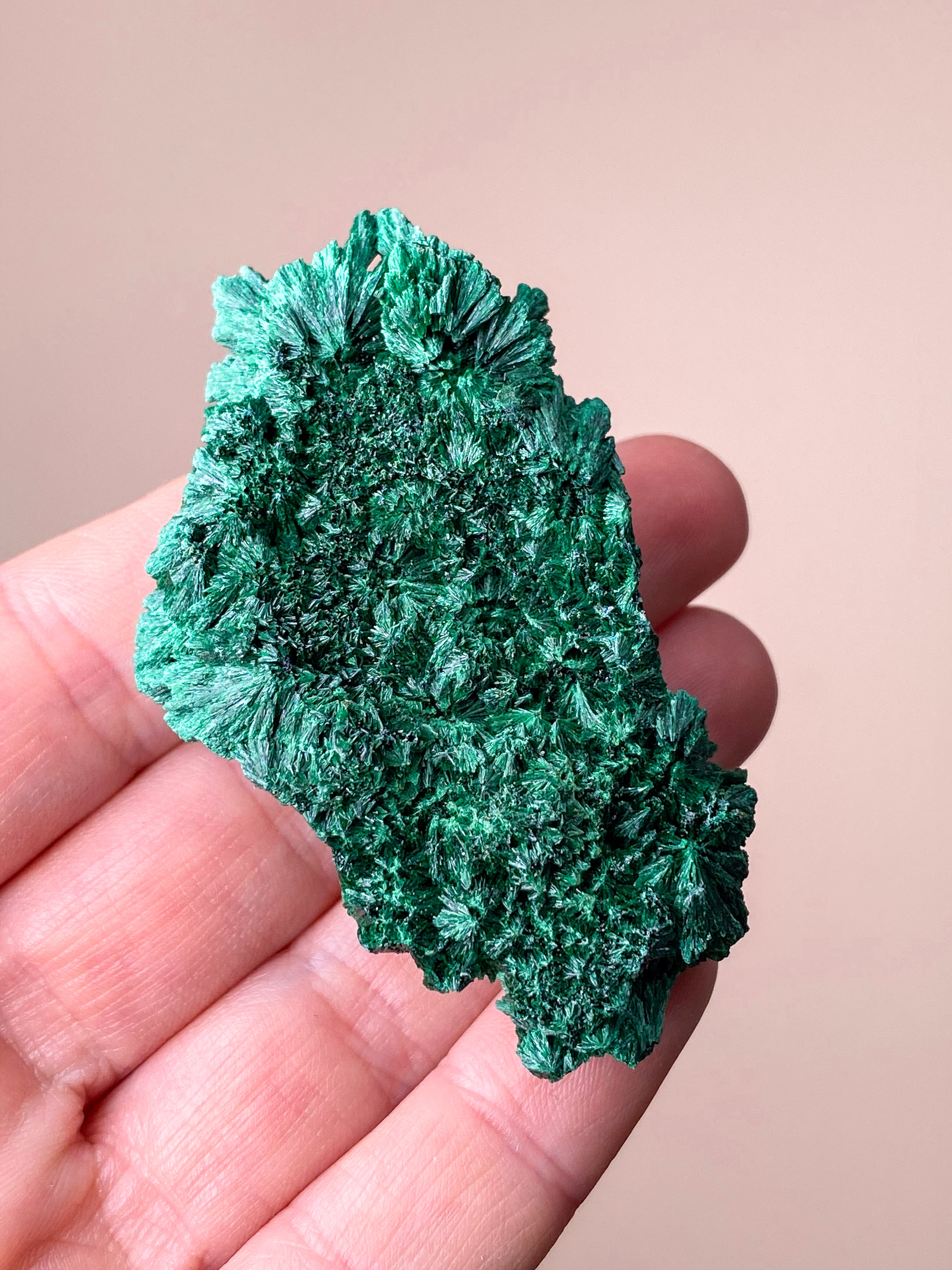 Silkesmalakitkluster (nr 10)