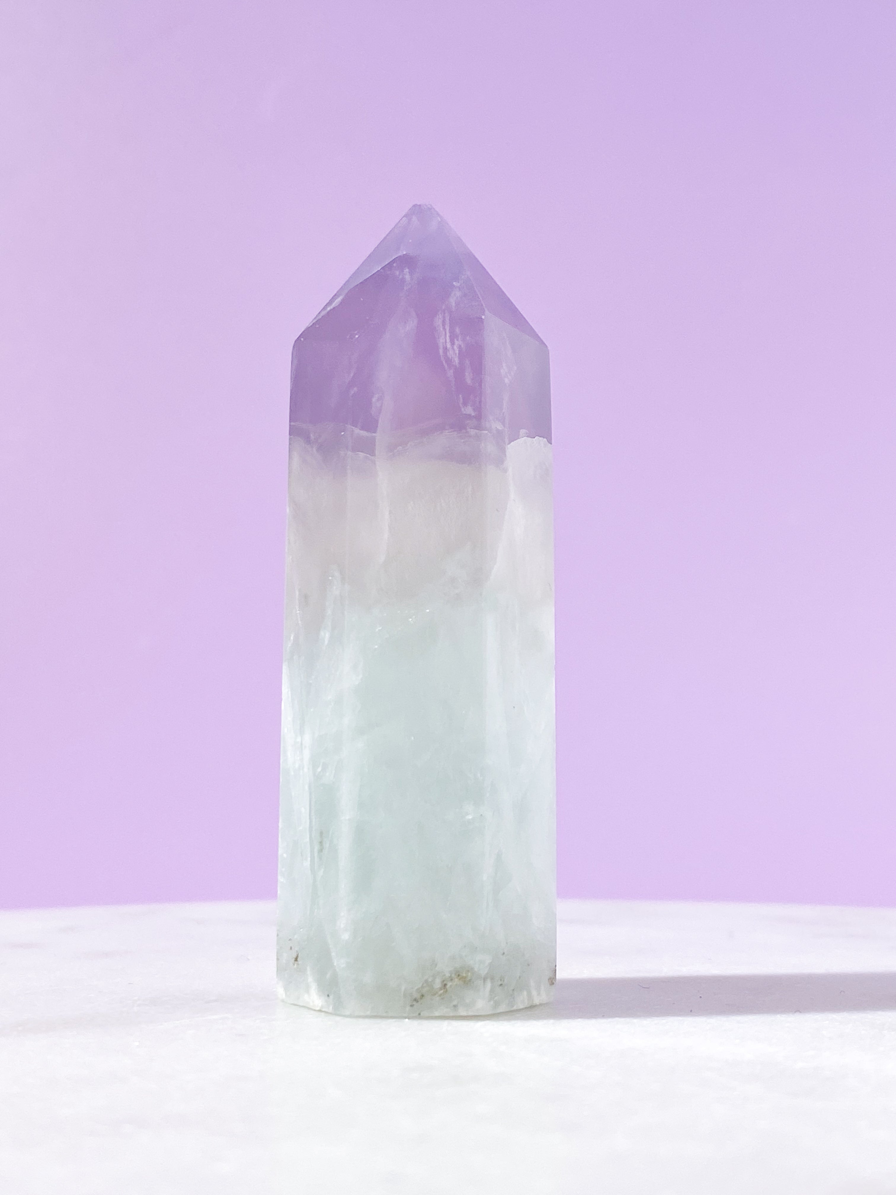 Lavendel Yttrium Fluorit Tårn (Nr. 27)