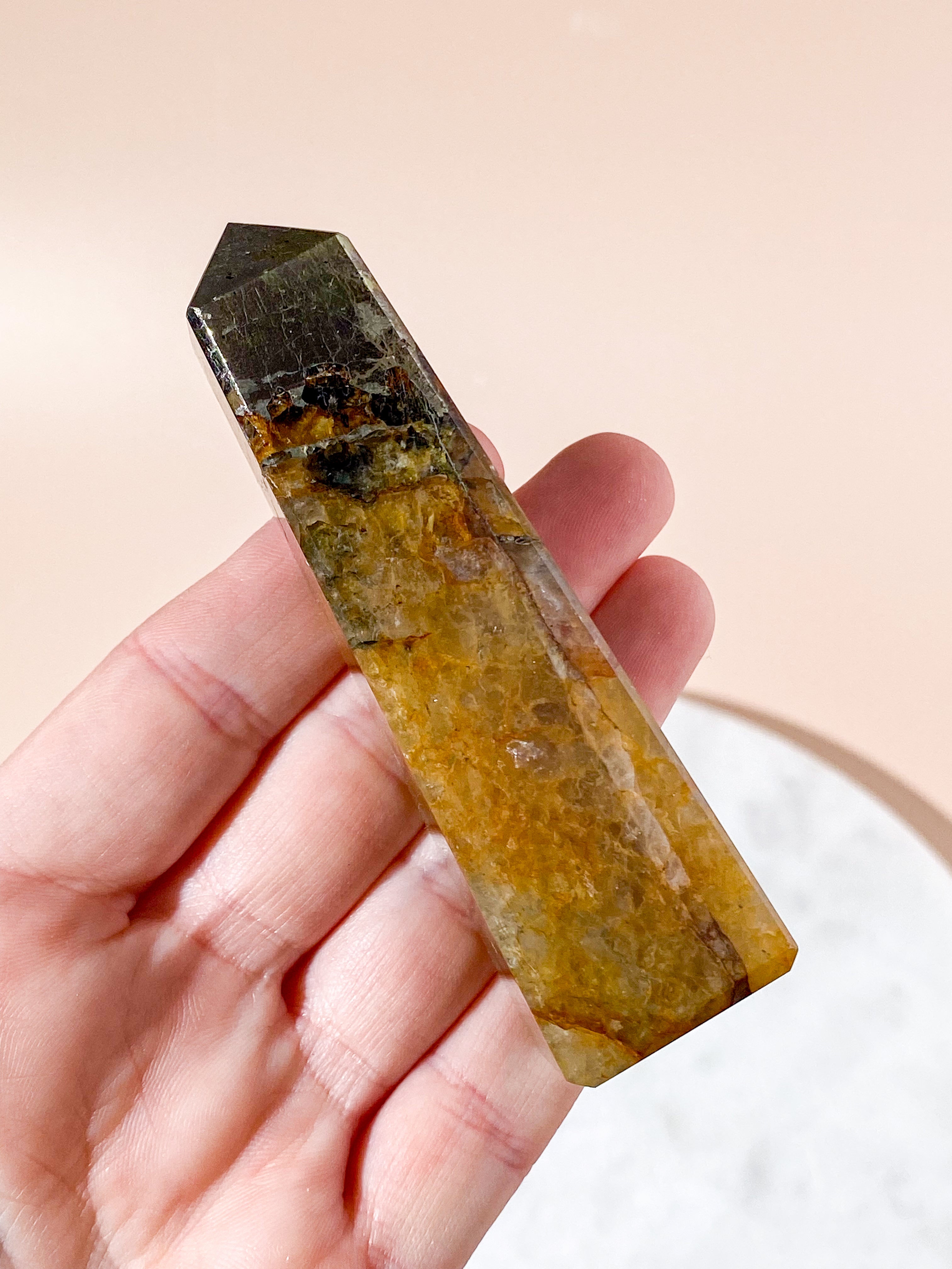 Golden Healer med Pyrit Tårn (Nr. 3)