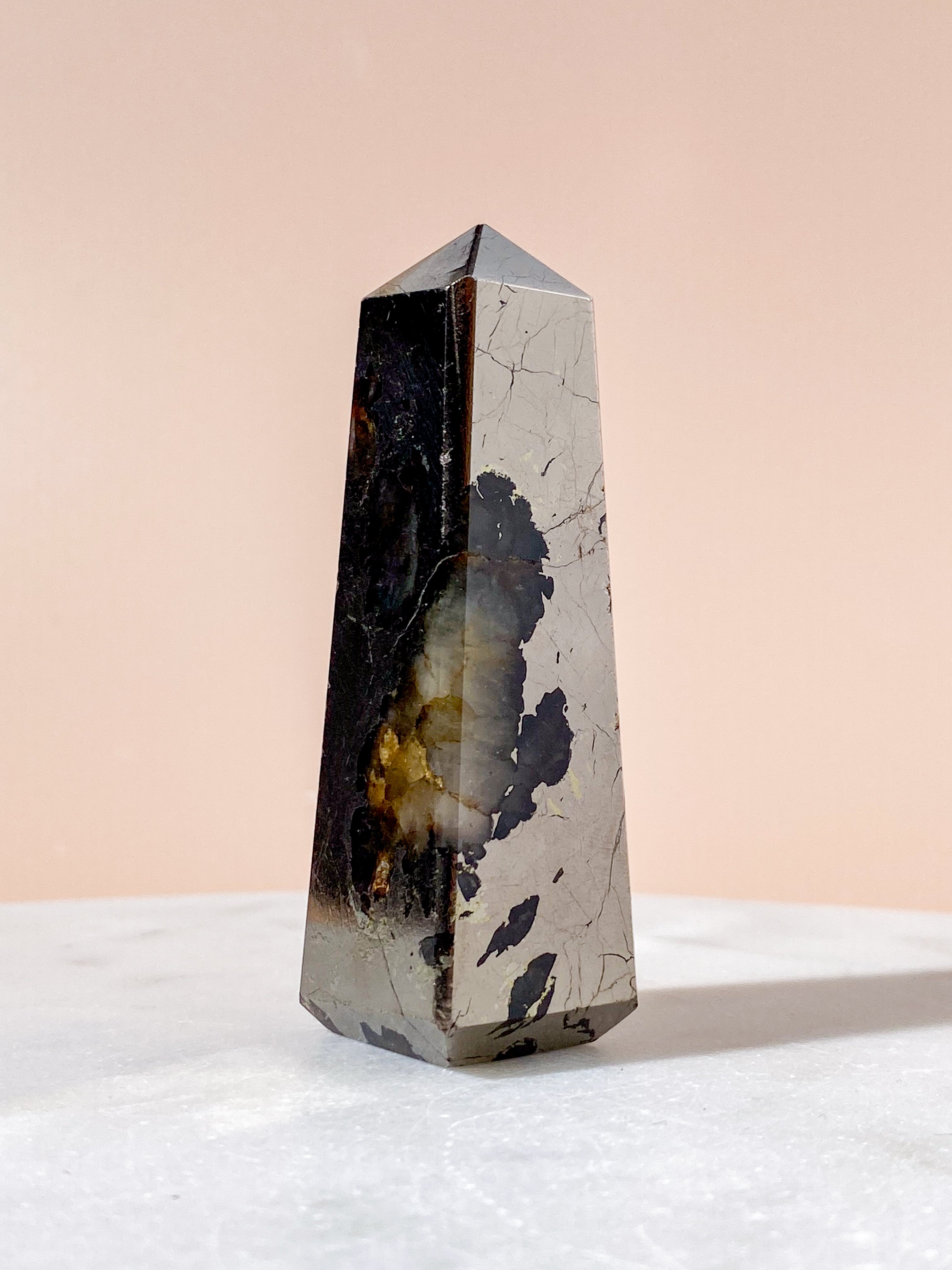 Golden Healer med Pyrit Tårn (Nr. 8)