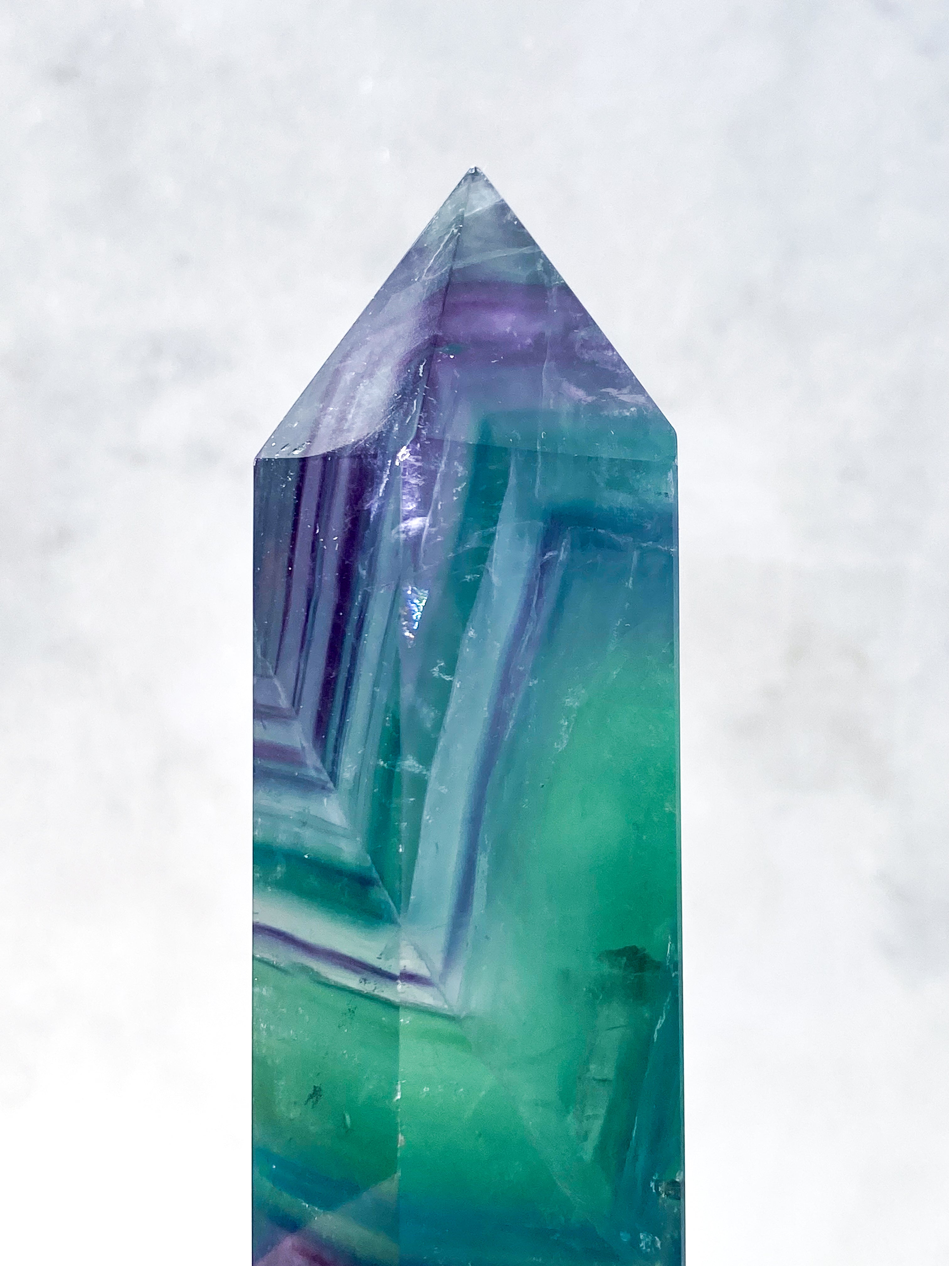 Kæmpe Regnbue Fluorit Tårn (Nr. 16)