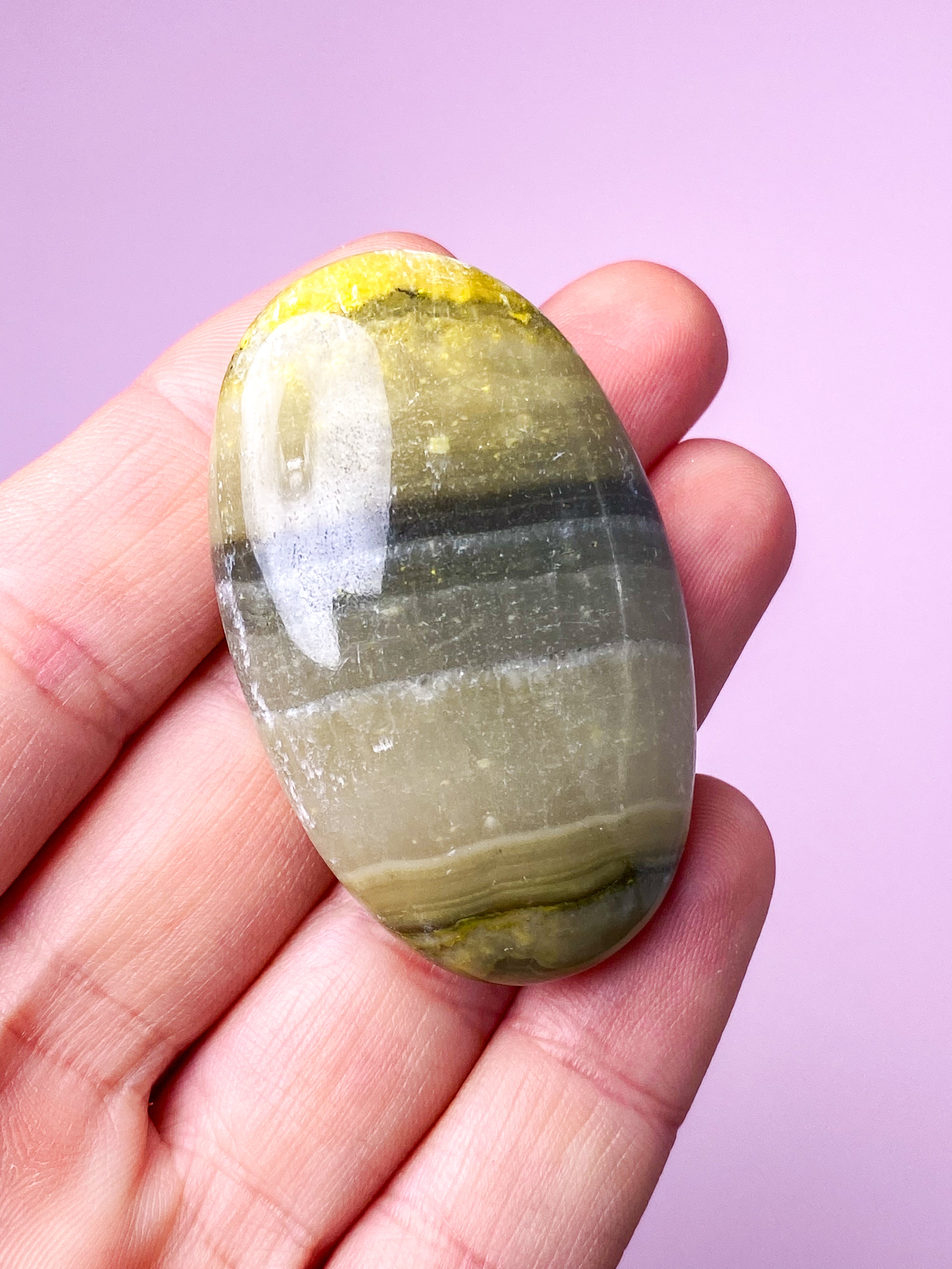 Bumble Bee Onyx Palmstone (Nr. 5)