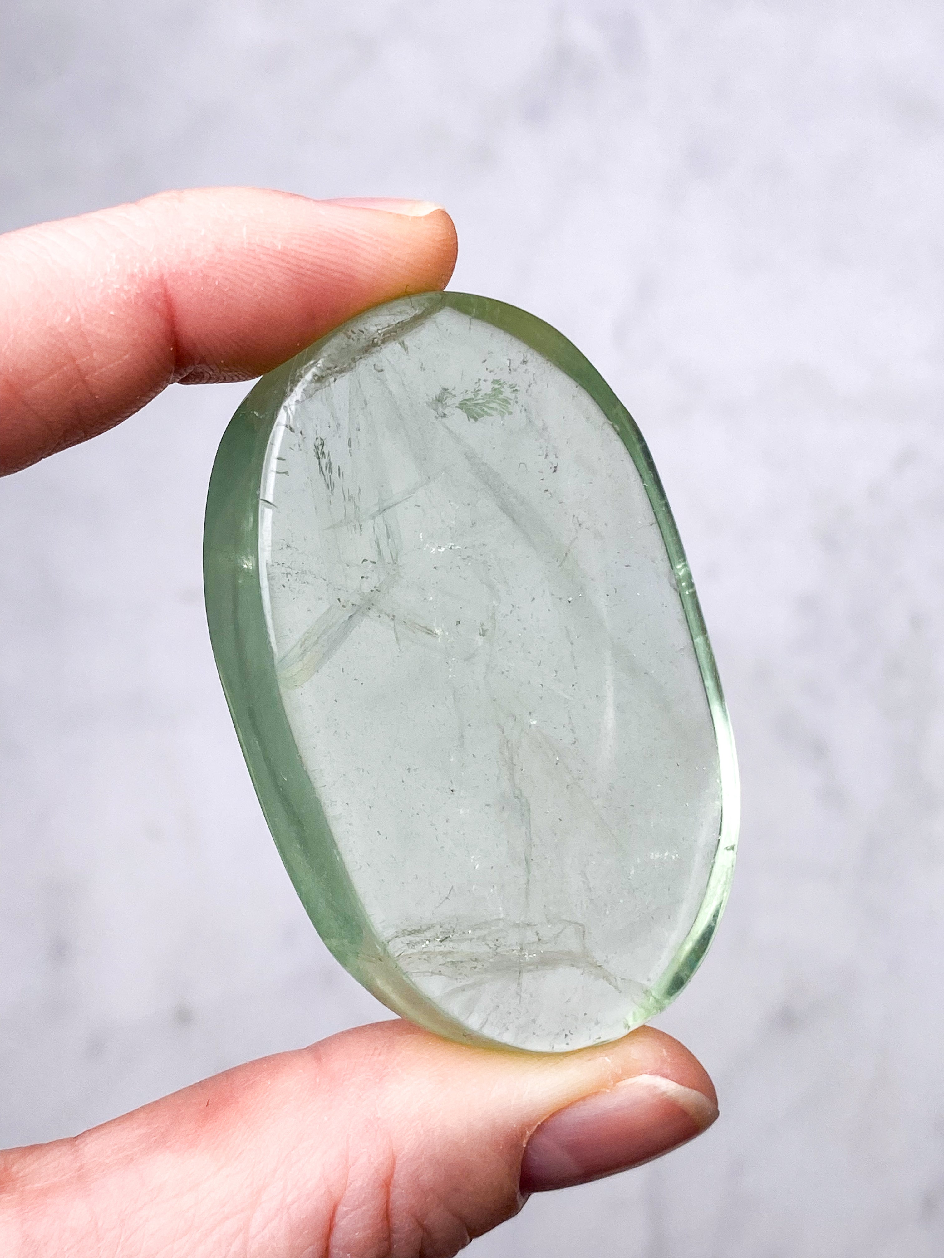 Green Apple Fluorit Palmstone (Nr. 15) (Eksklusiv)