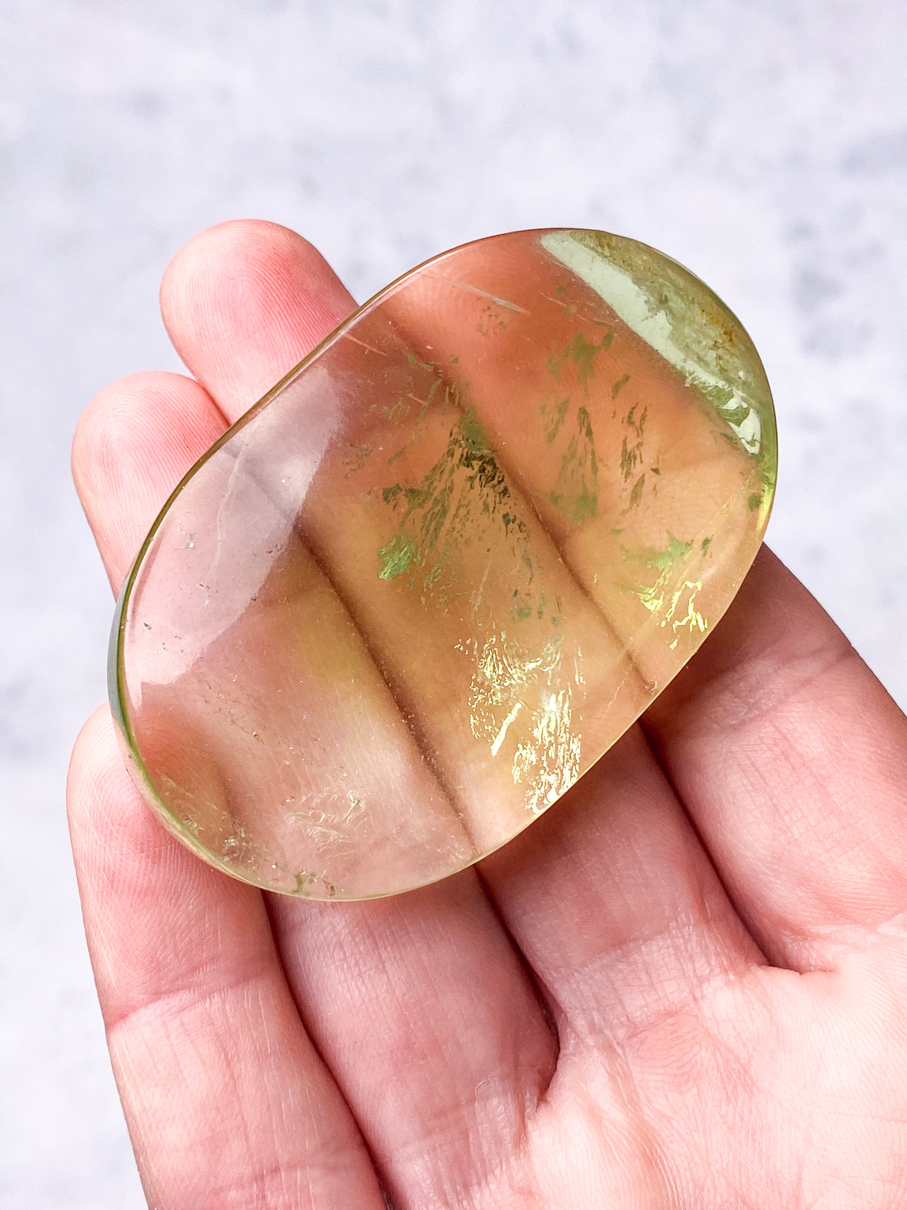 Green Apple Fluorit Palmstone (Nr. 18) (Eksklusiv)