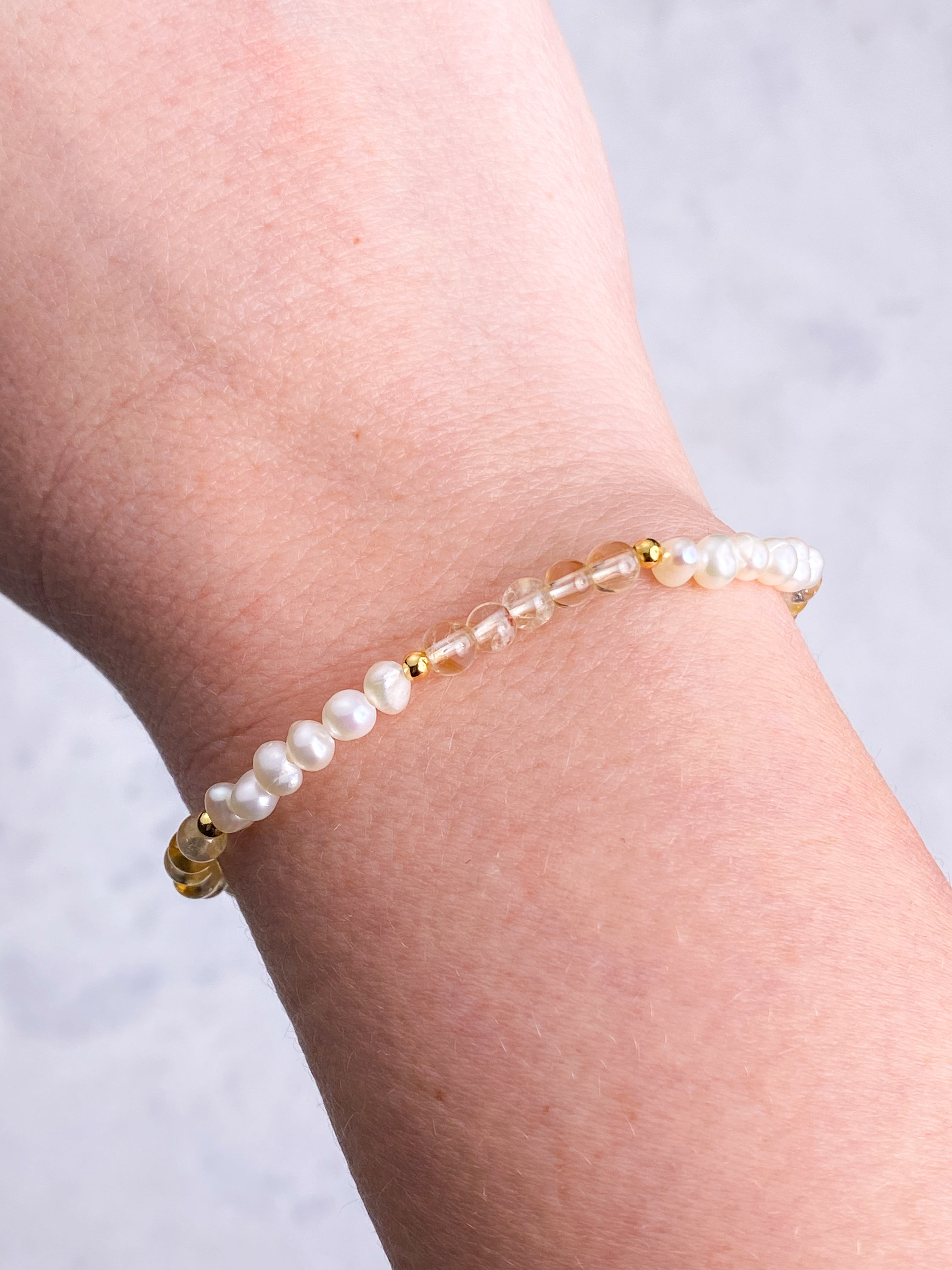 Citrin & Ferskvandsperle Armbånd