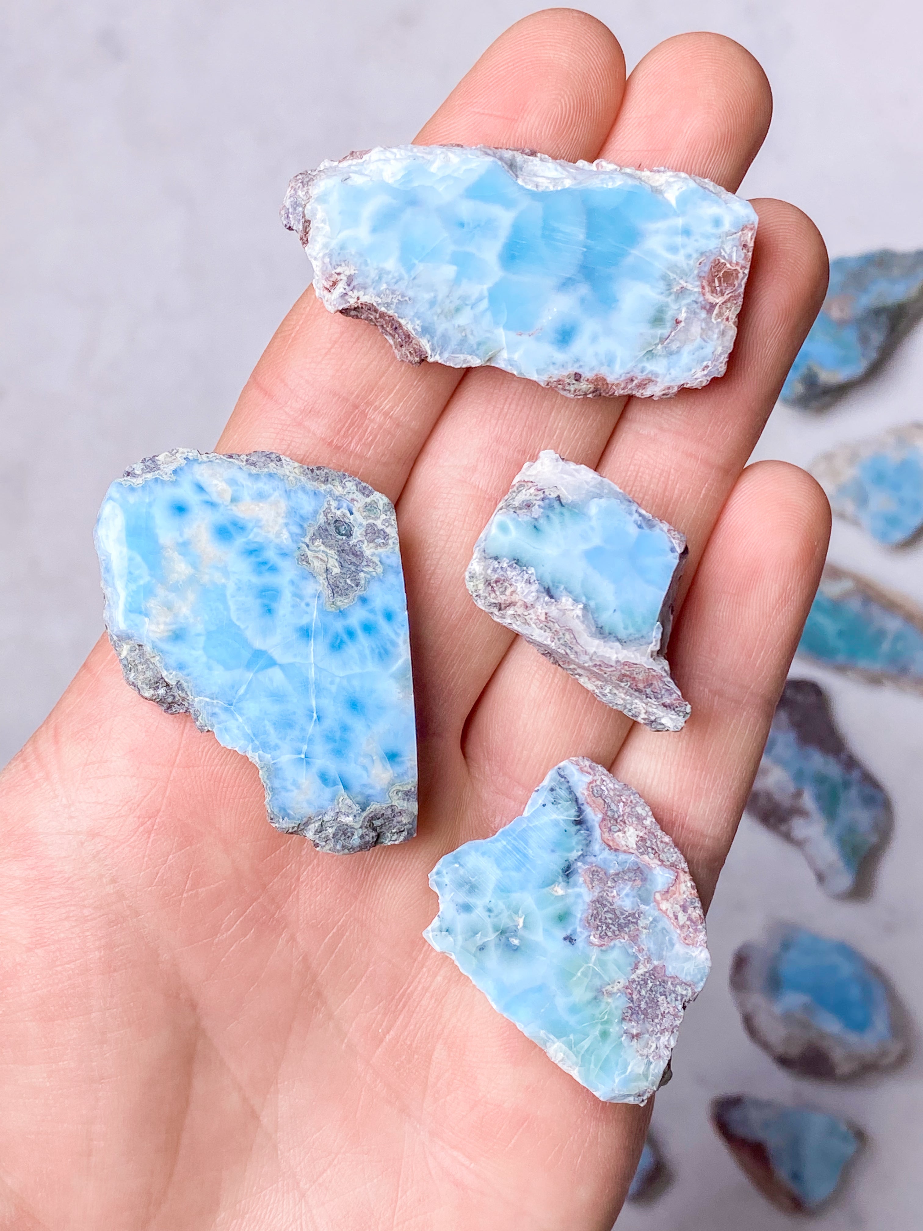 Larimar Semipoleret