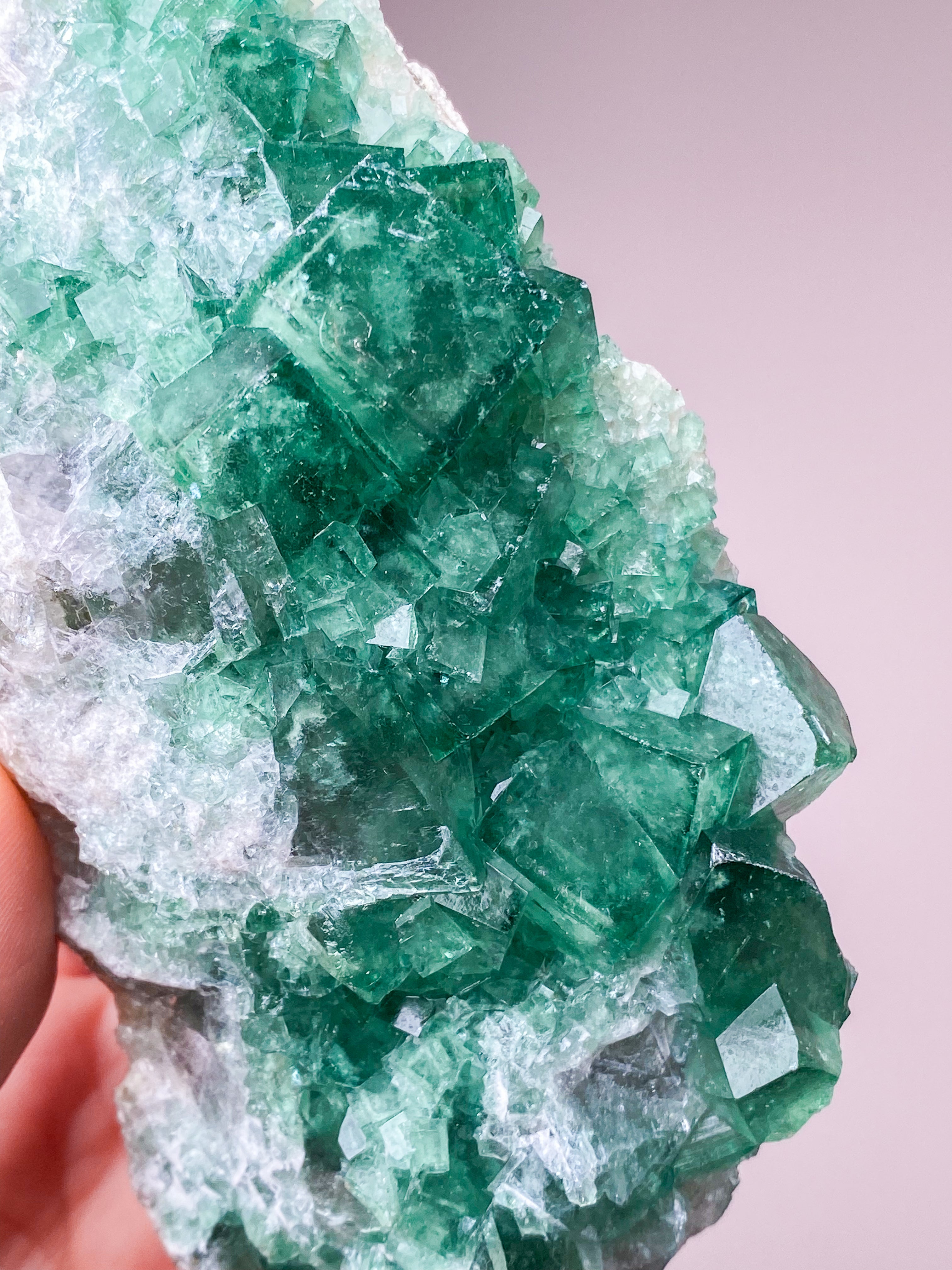 Grøn Kubisk Fluorit Klynge (Nr. 12) Eksklusiv Kvalitet