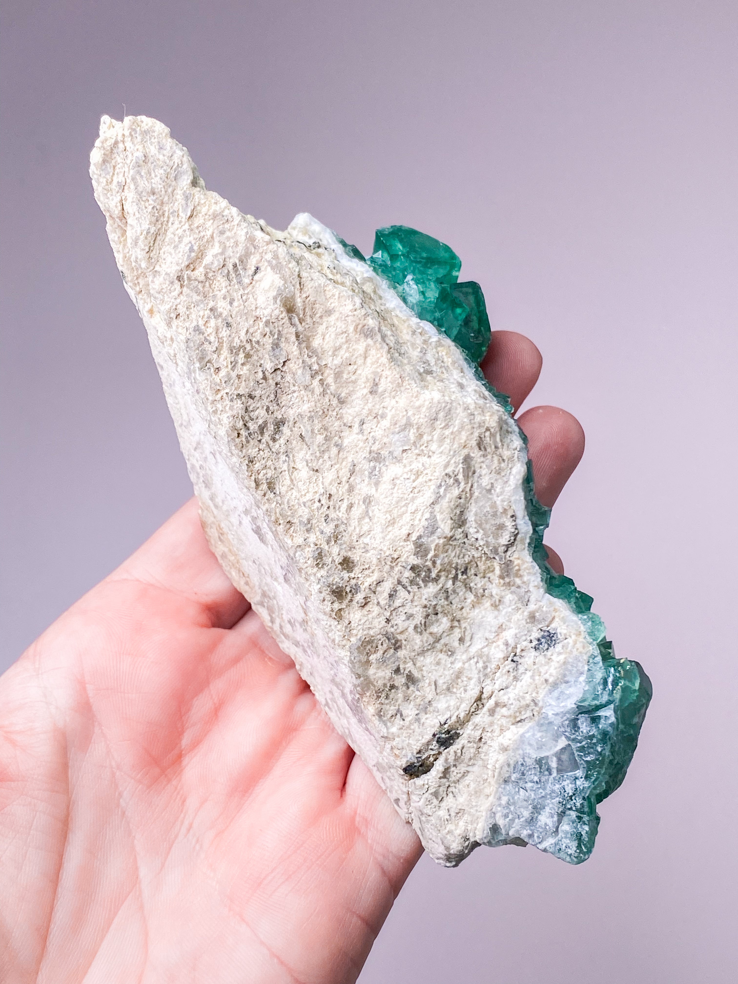 Grøn Kubisk Fluorit Klynge (Nr. 13) Eksklusiv Kvalitet