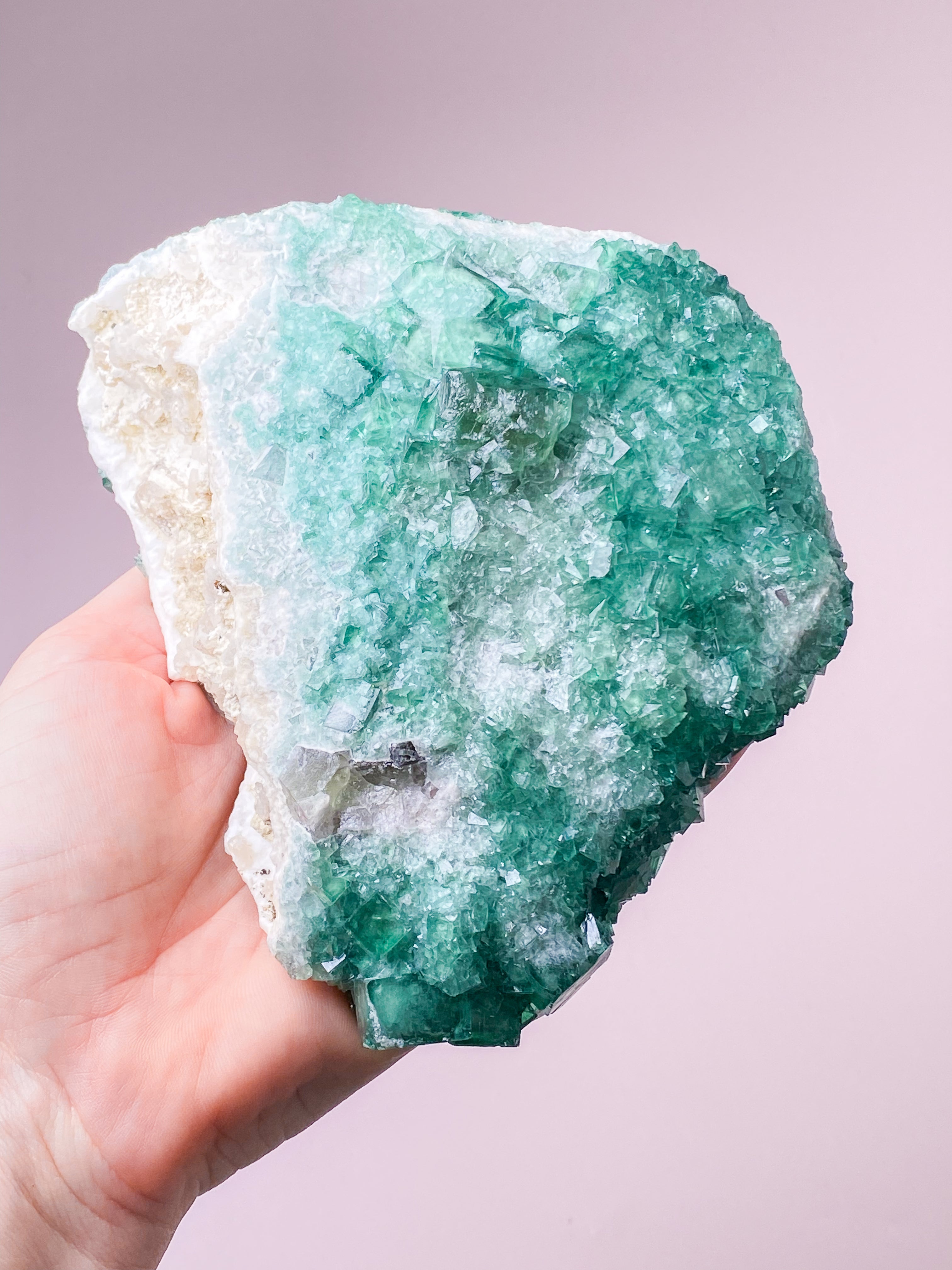 Grøn Kubisk Fluorit Klynge (Nr. 21) Eksklusiv Kvalitet